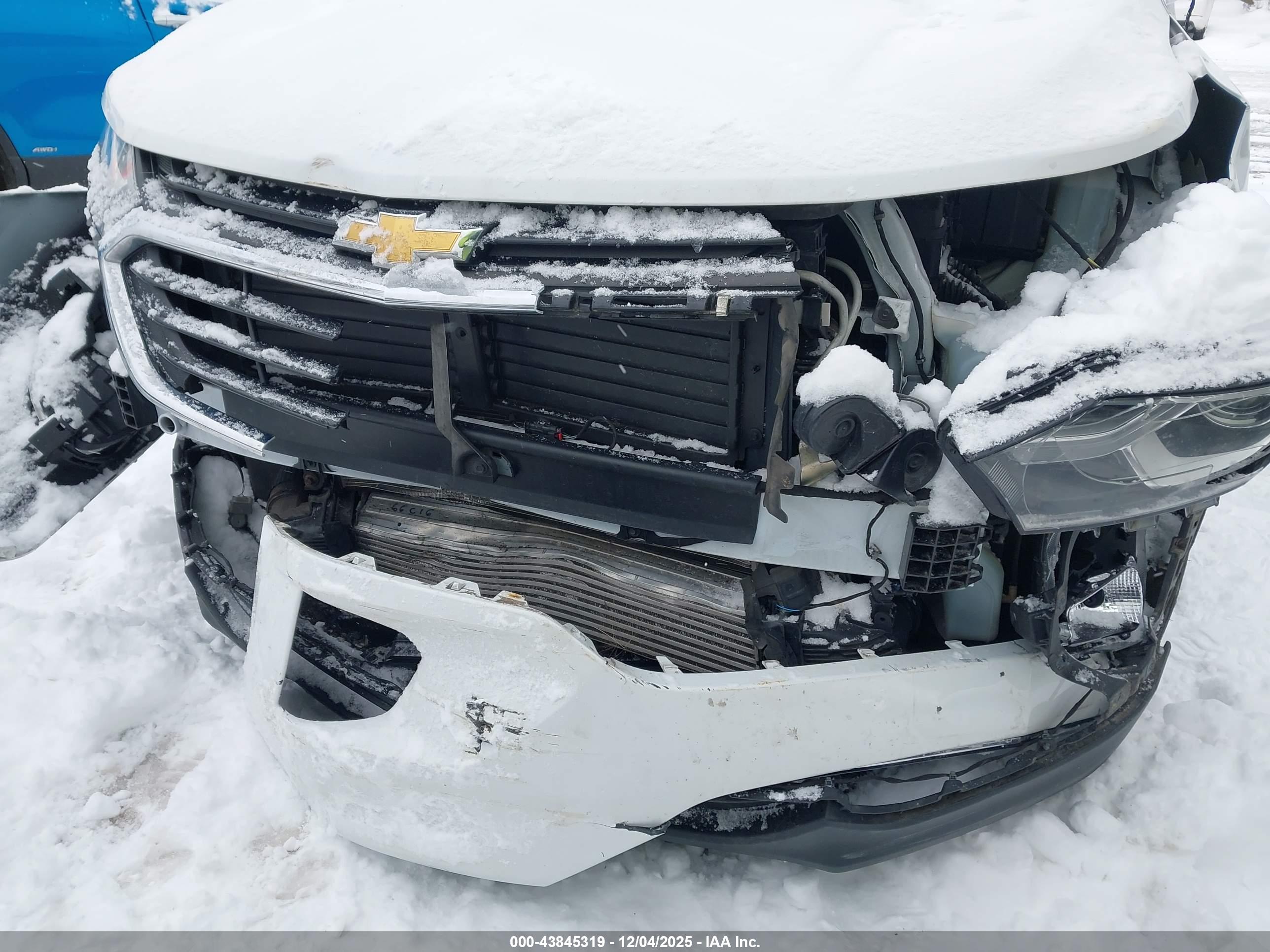 CHEVROLET EQUINOX image 6