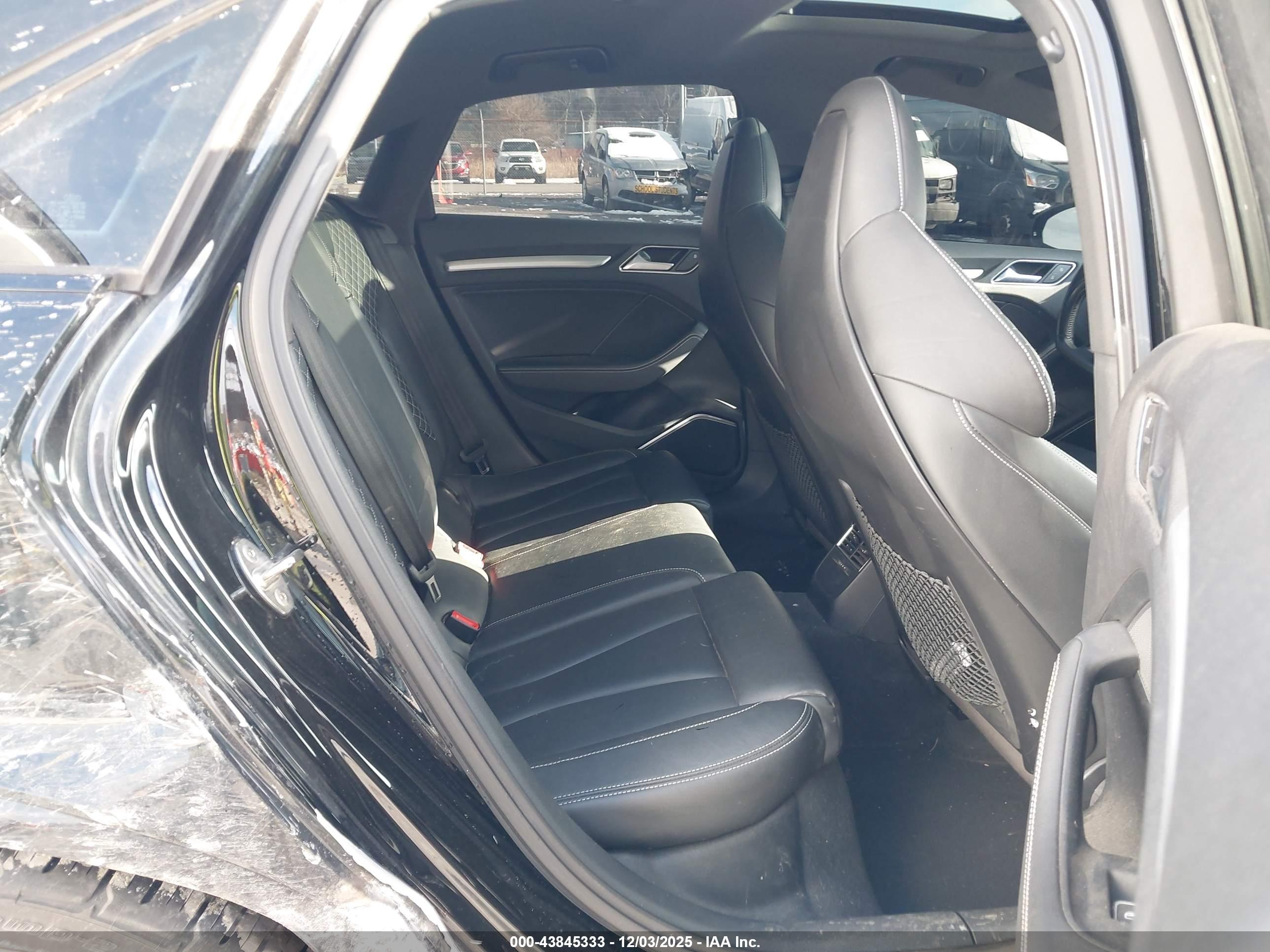 AUDI S3 image 8