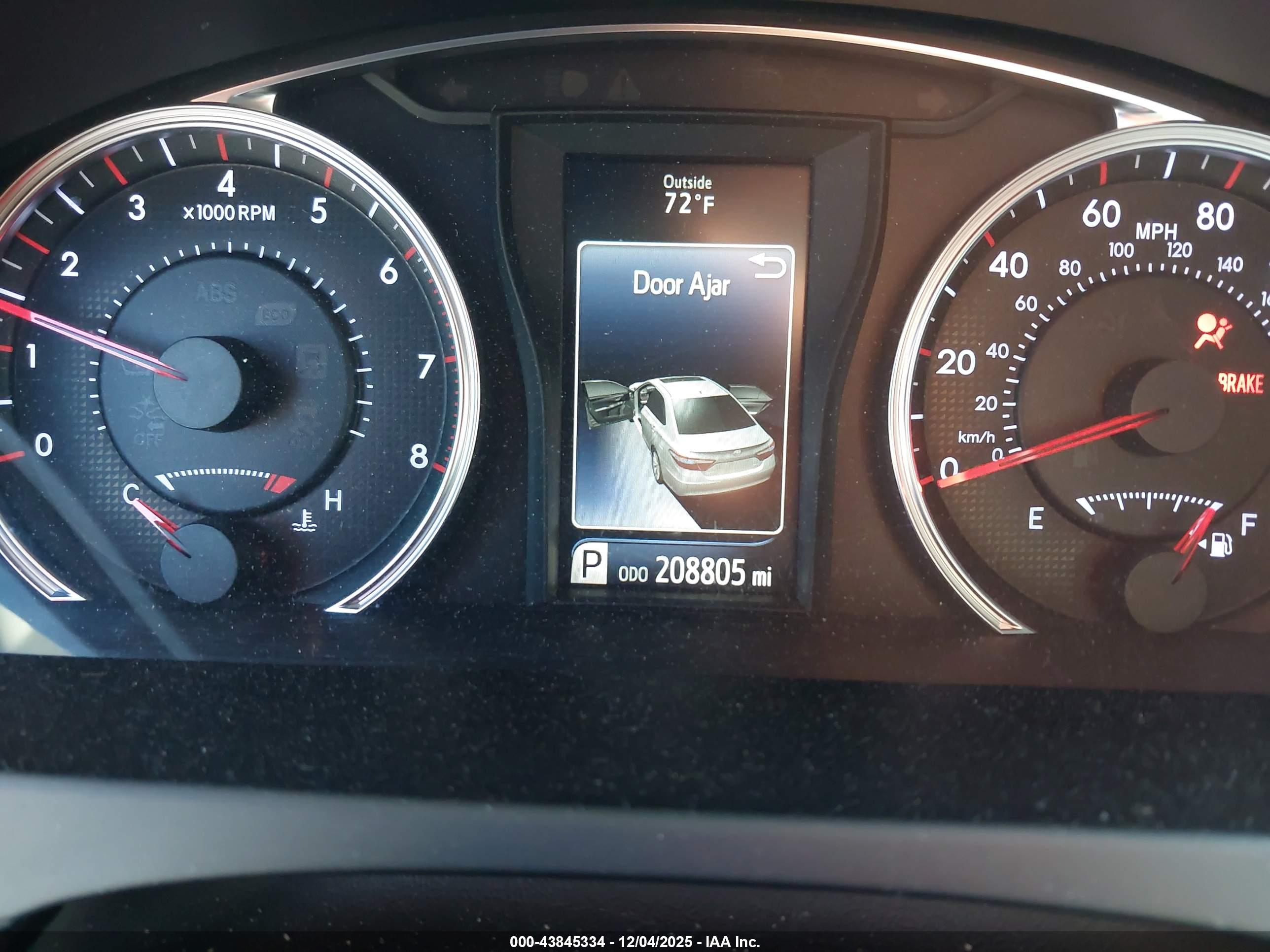 TOYOTA CAMRY image 7