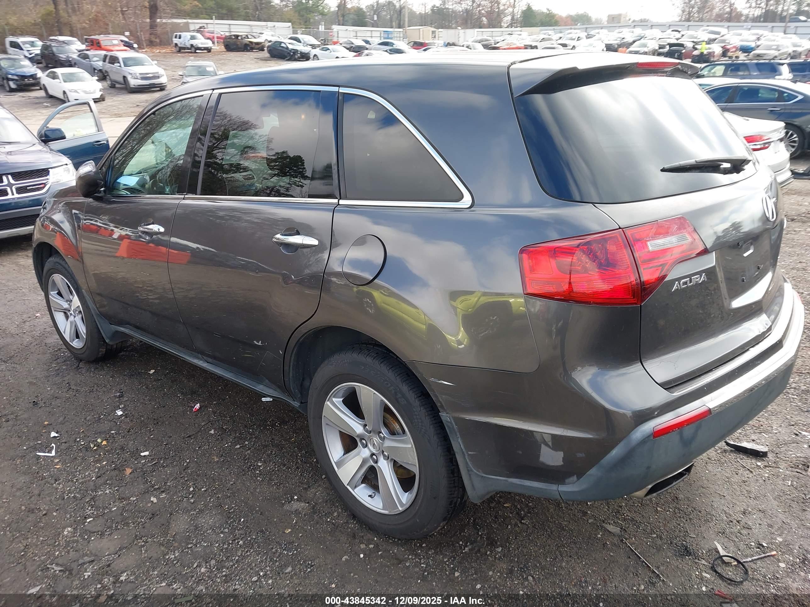 ACURA MDX image 3