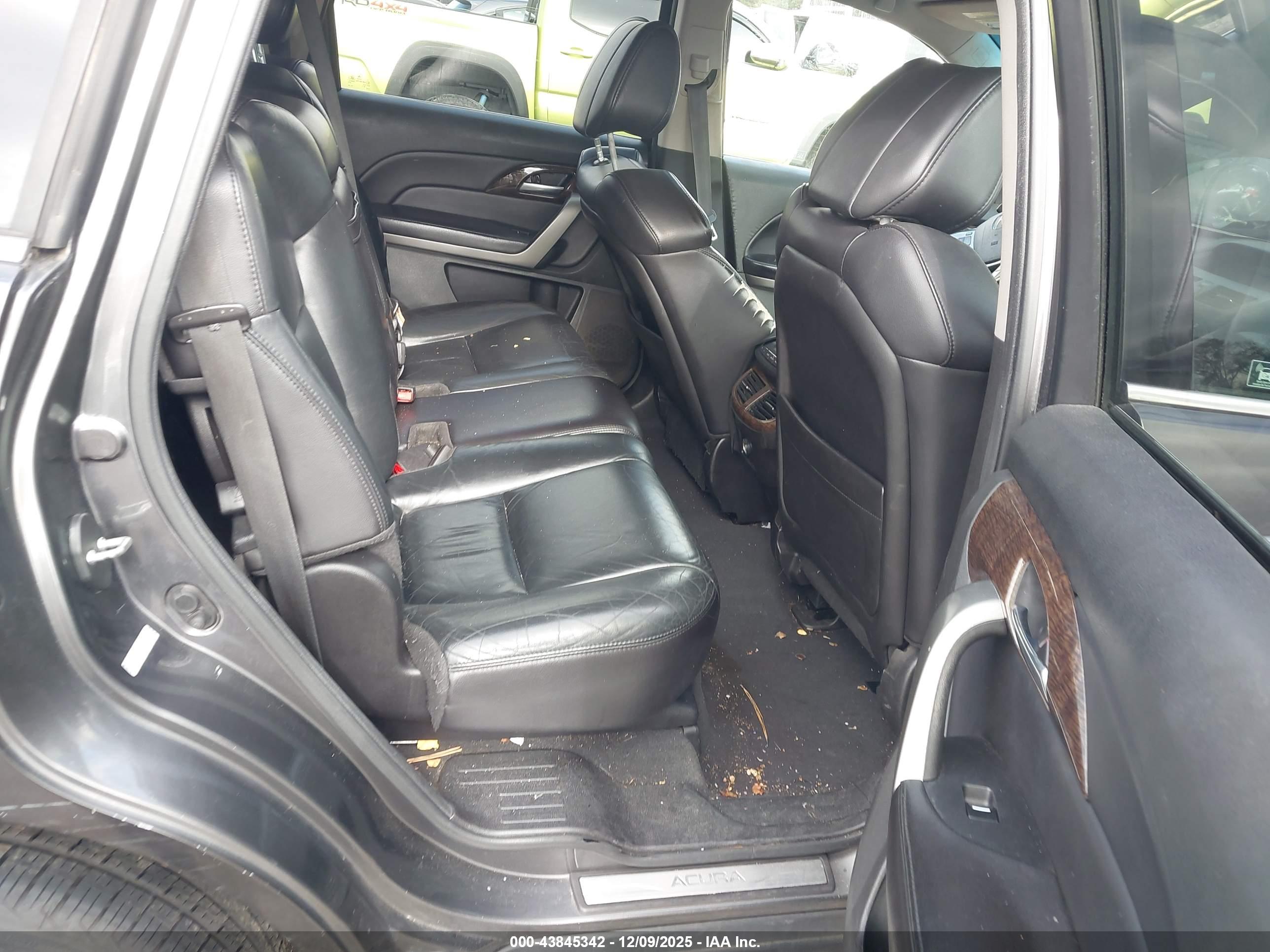ACURA MDX image 8