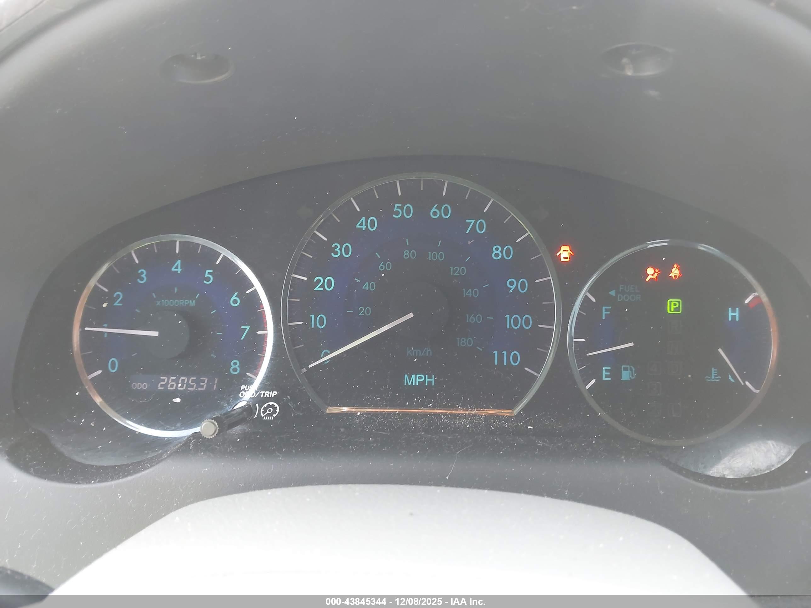 TOYOTA SIENNA image 7