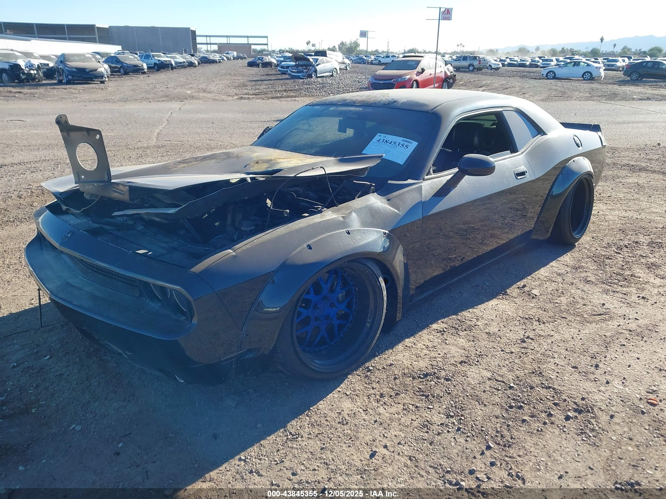 DODGE CHALLENGER image 2