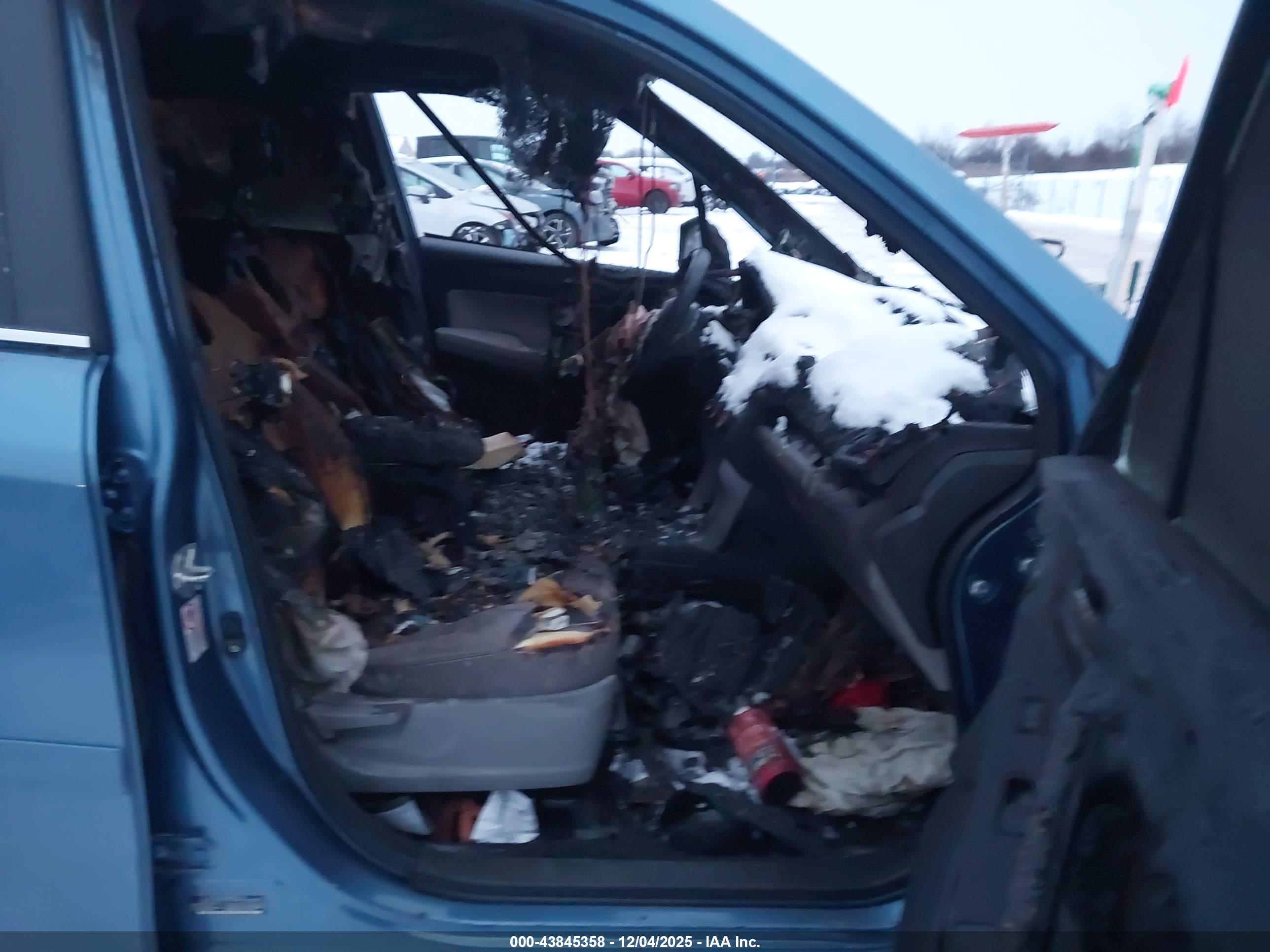 SUBARU FORESTER image 5