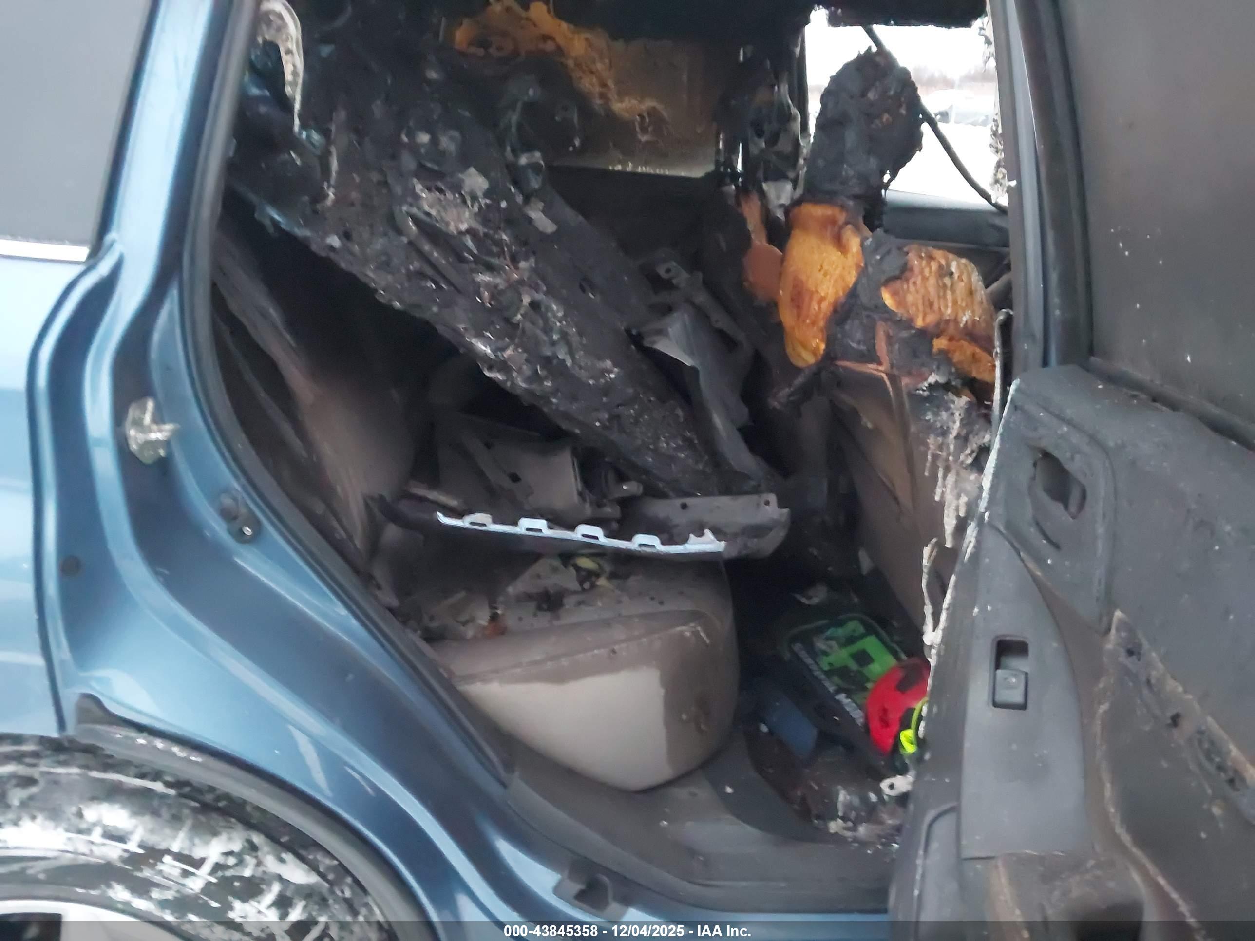 SUBARU FORESTER image 8