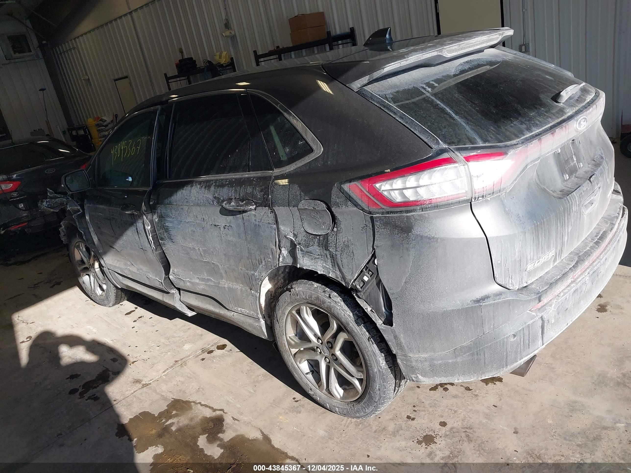 FORD EDGE image 3