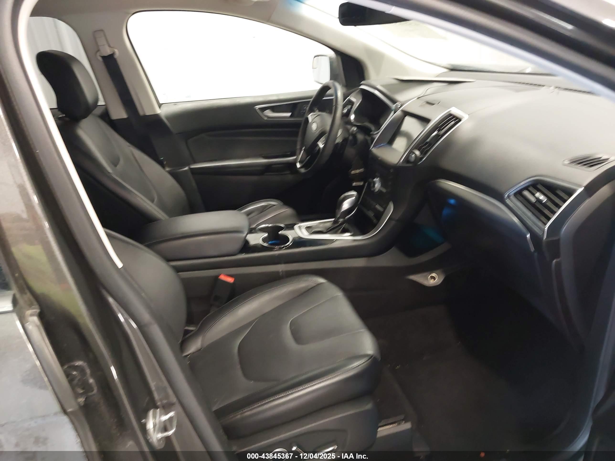 FORD EDGE image 5