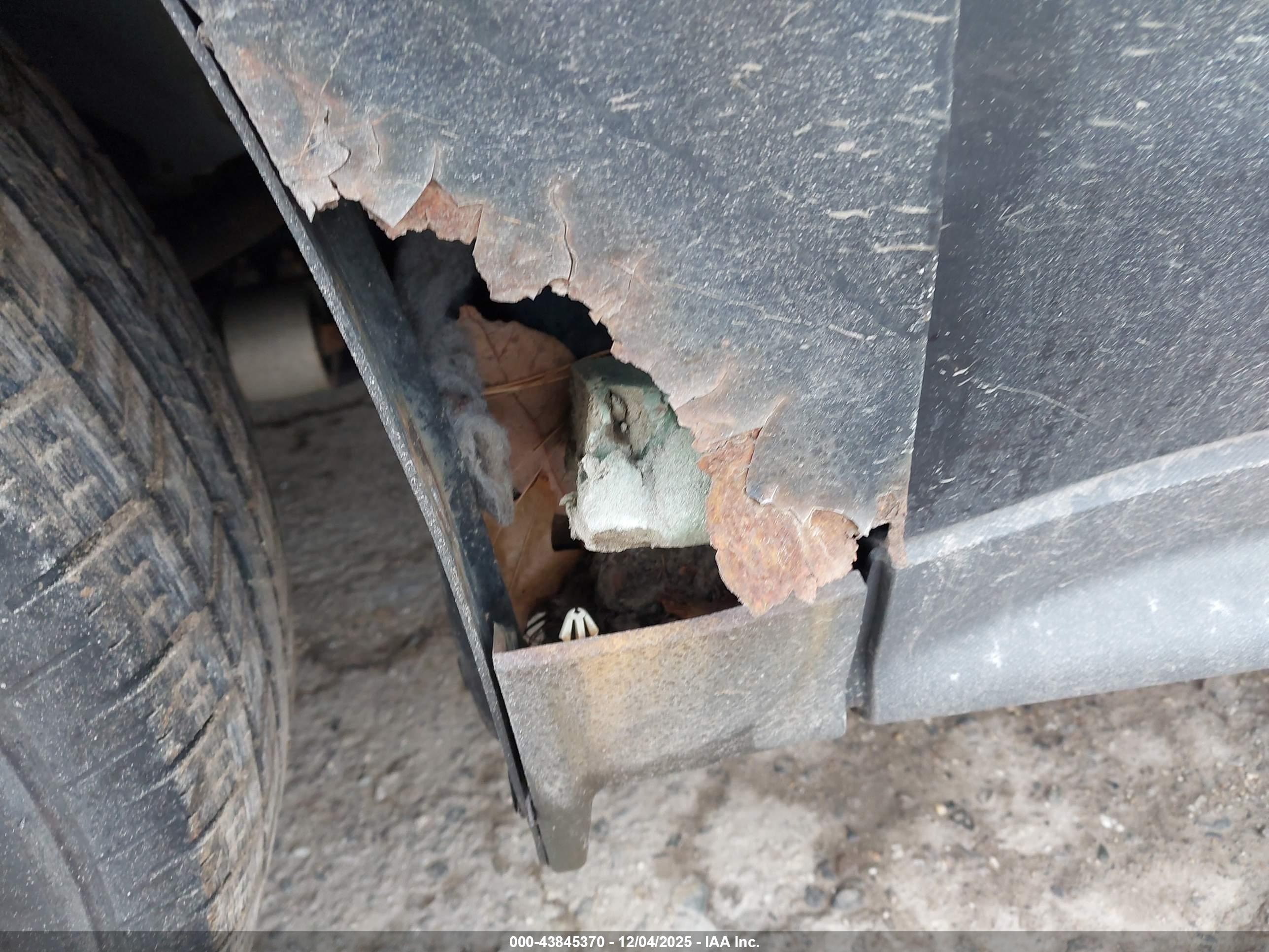 CHEVROLET EQUINOX image 6