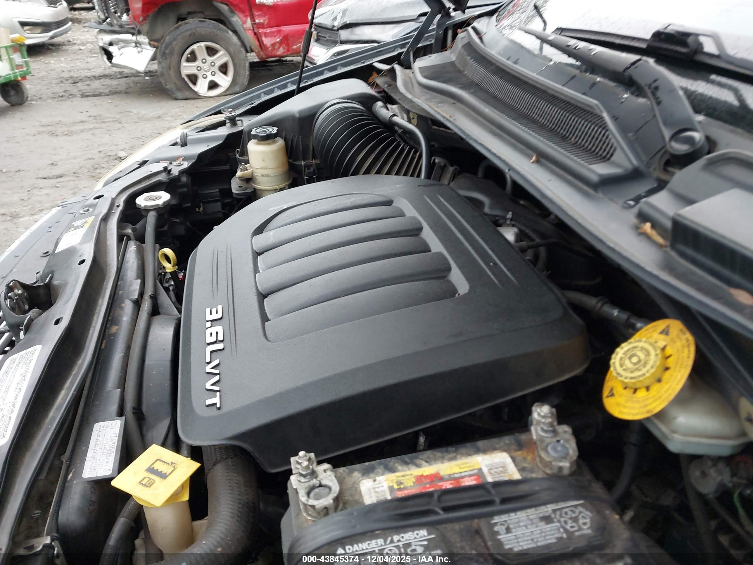 CHRYSLER TOWN image 10