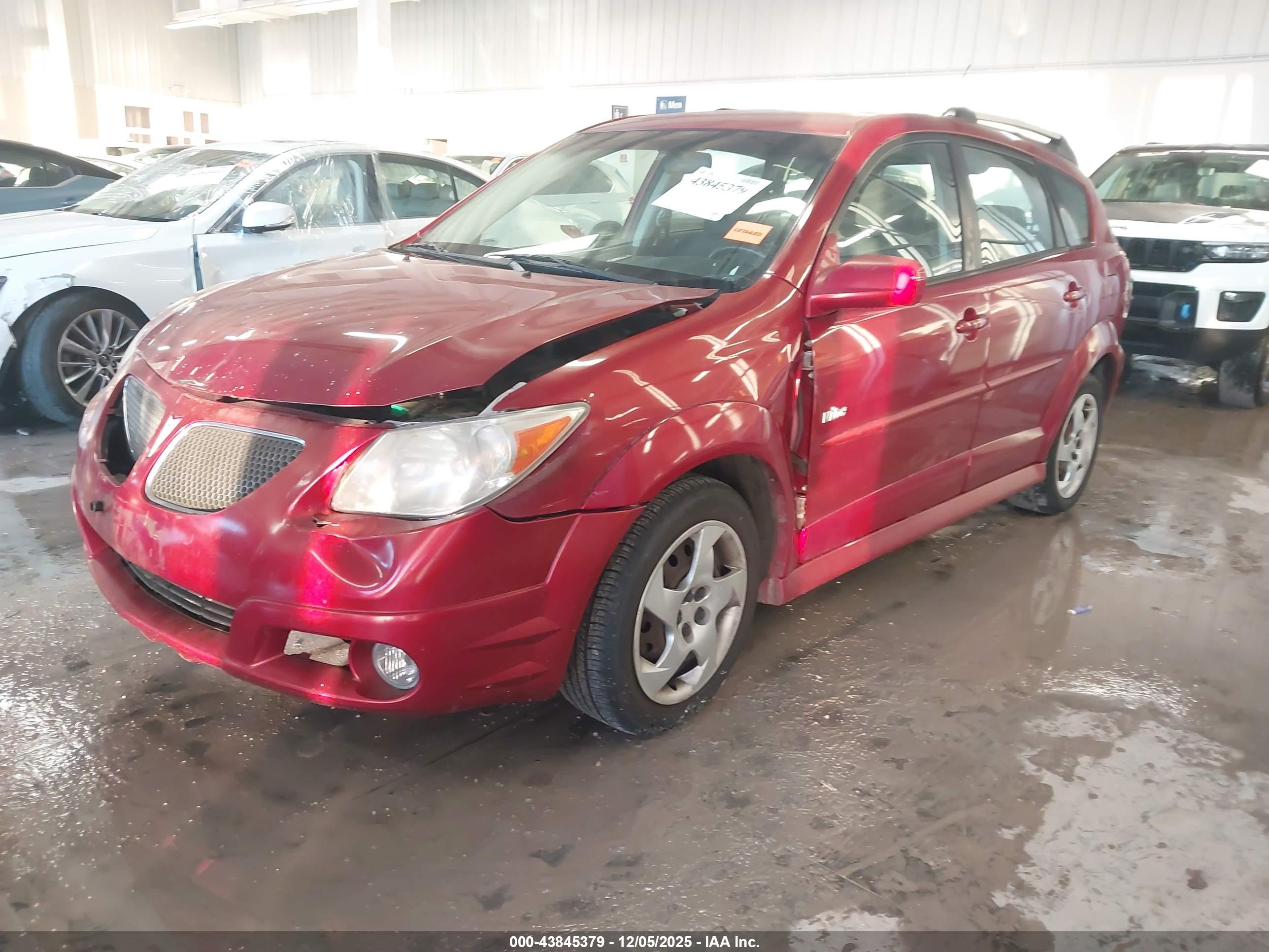PONTIAC VIBE image 2