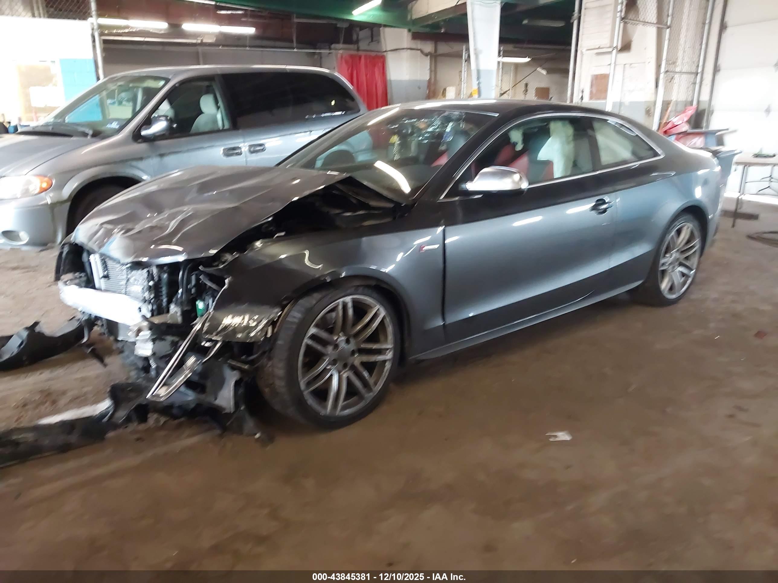 AUDI S5 image 2