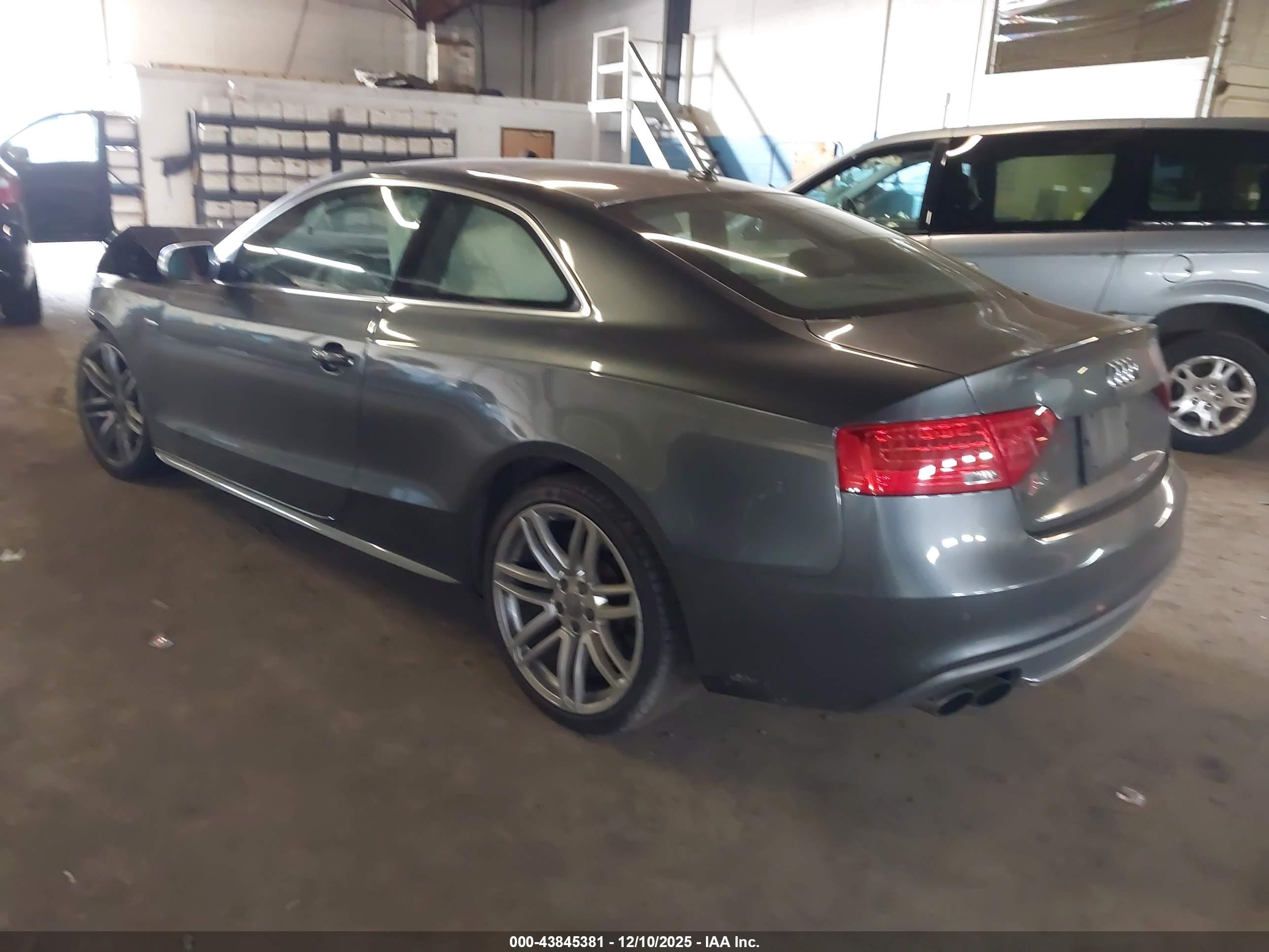 AUDI S5 image 3