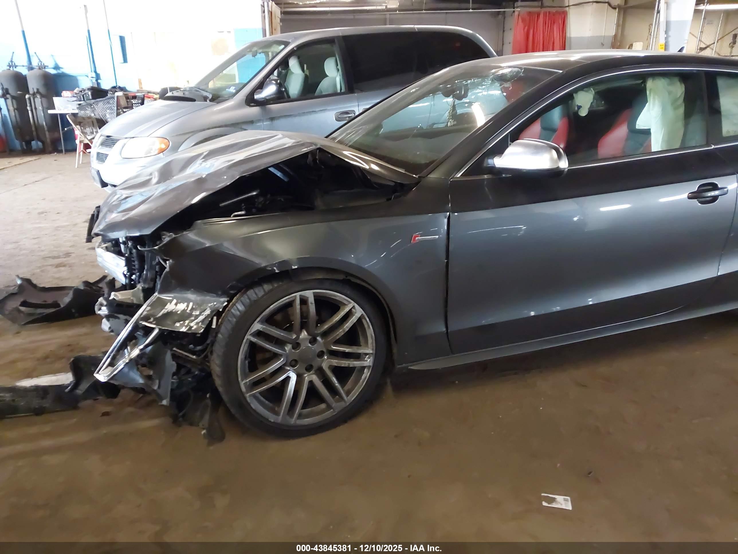 AUDI S5 image 6