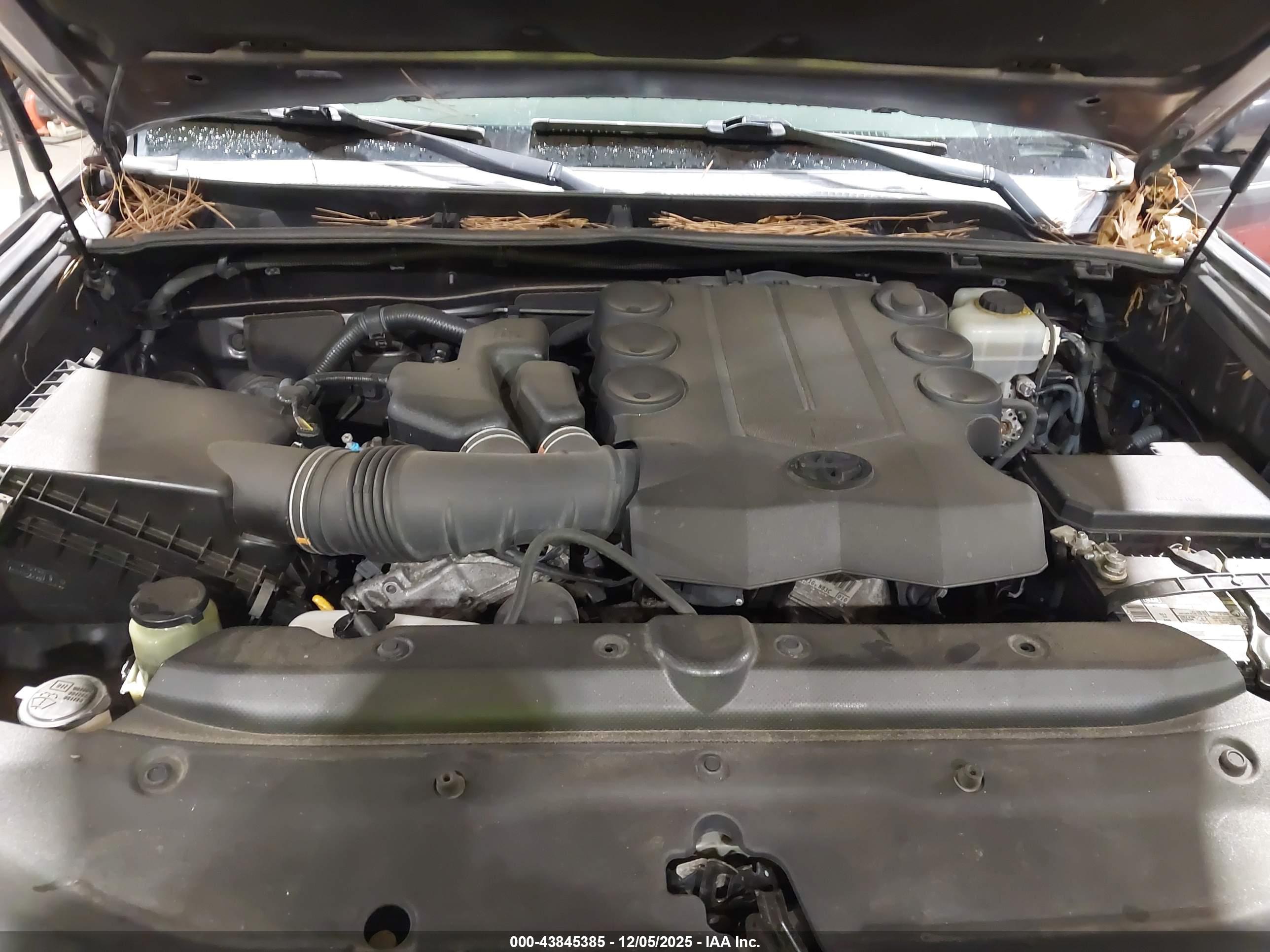 TOYOTA 4RUNNER image 10