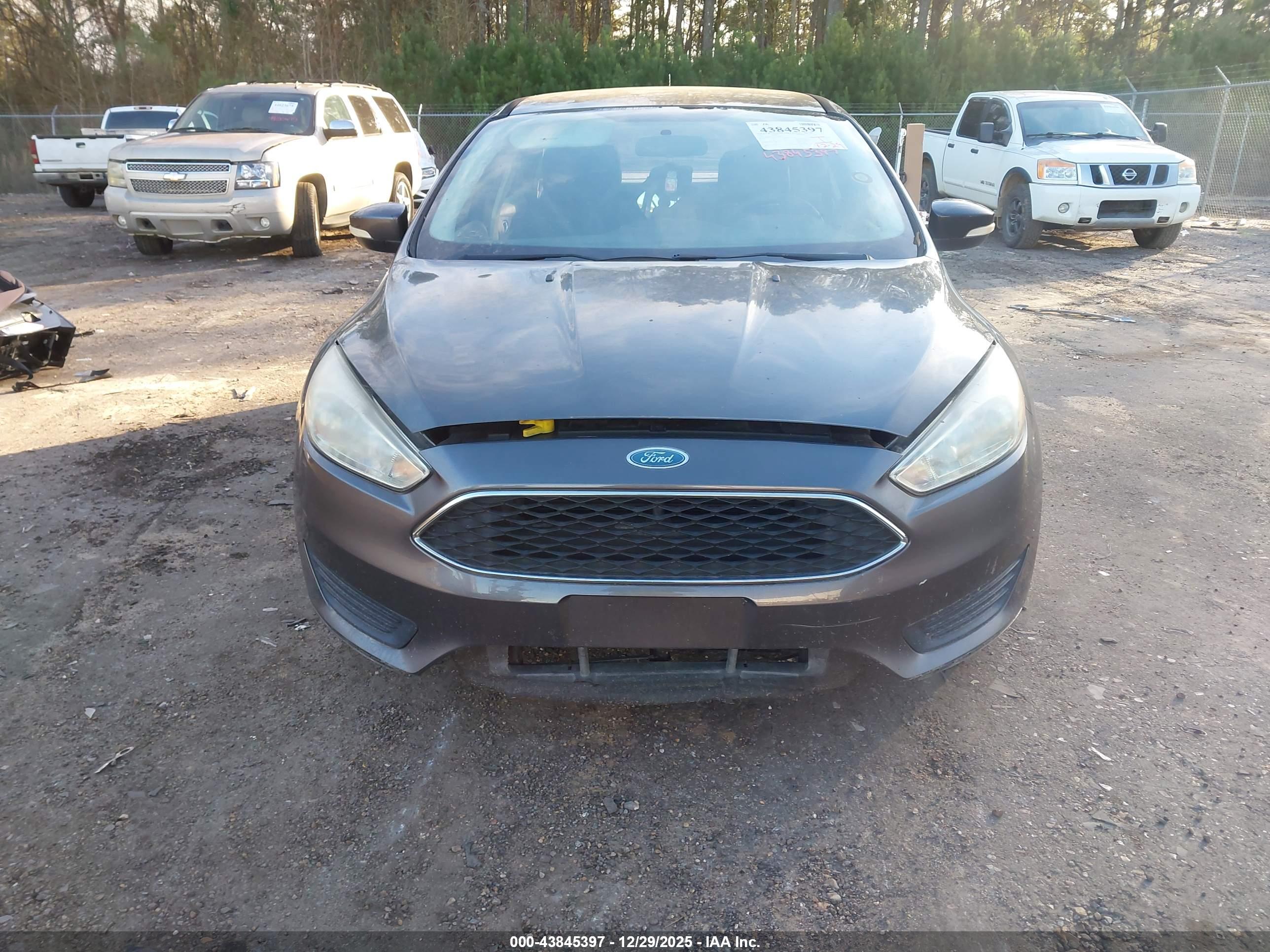 FORD FOCUS image 6