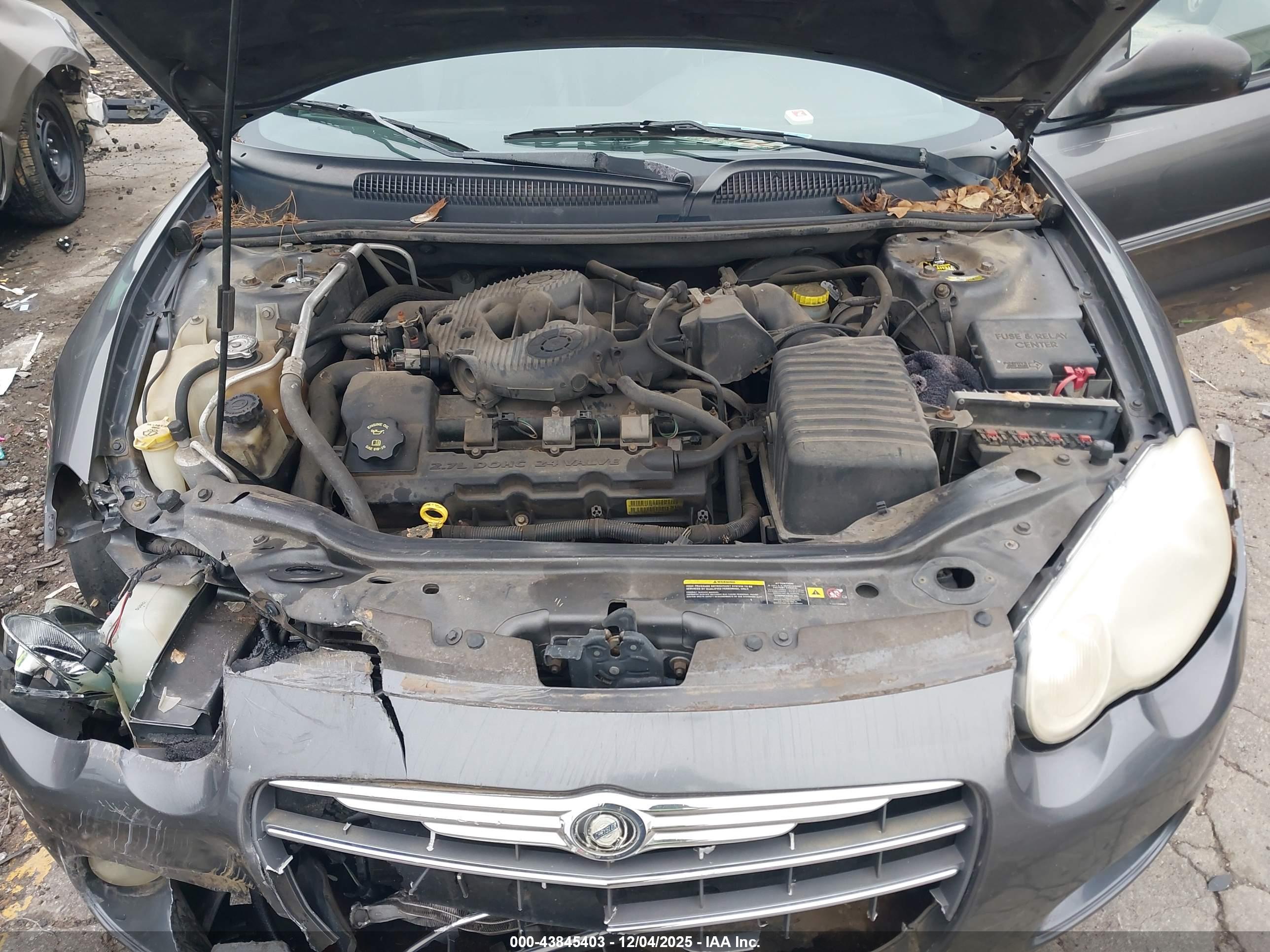 CHRYSLER SEBRING image 10