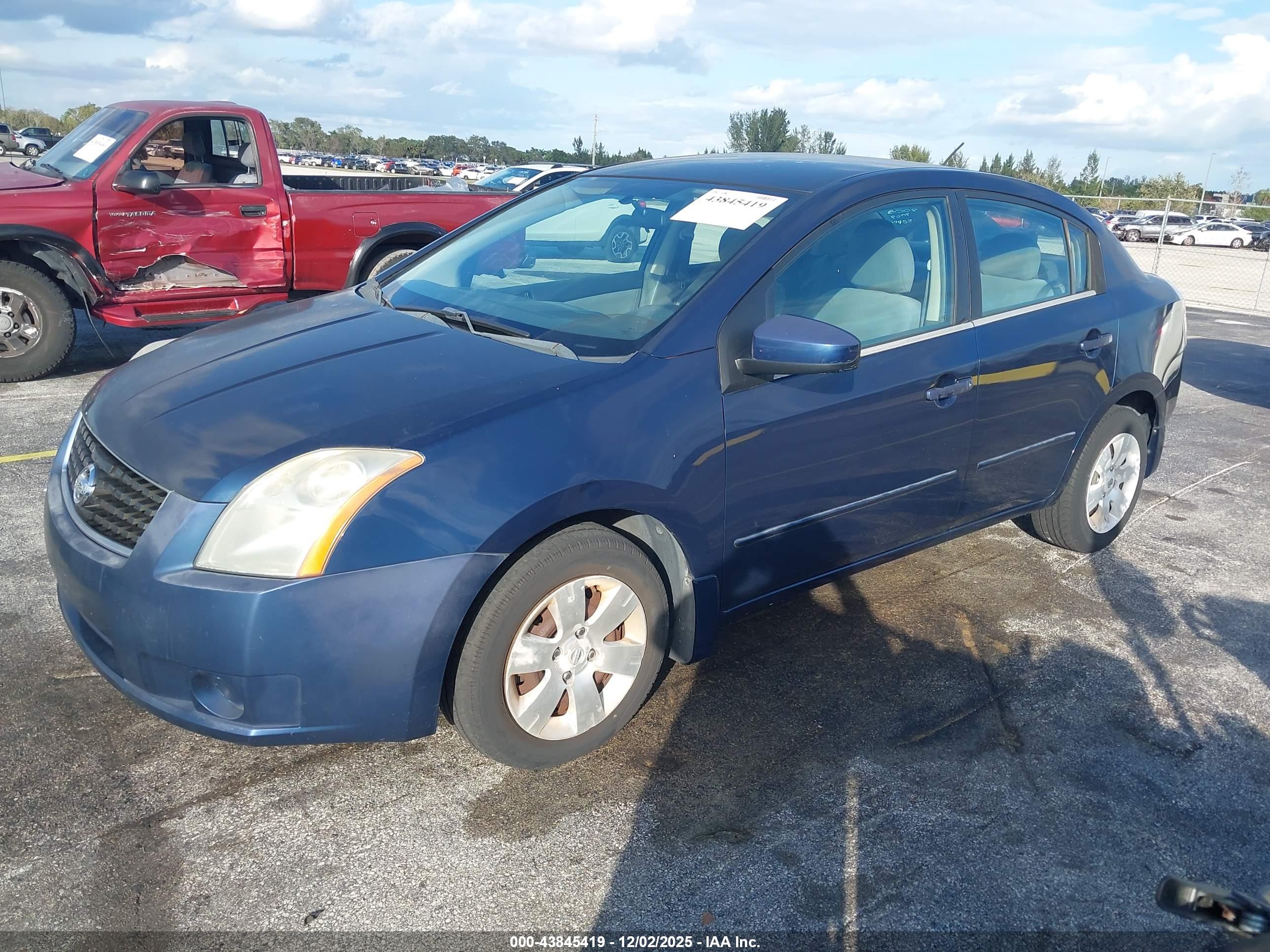 NISSAN SENTRA image 2