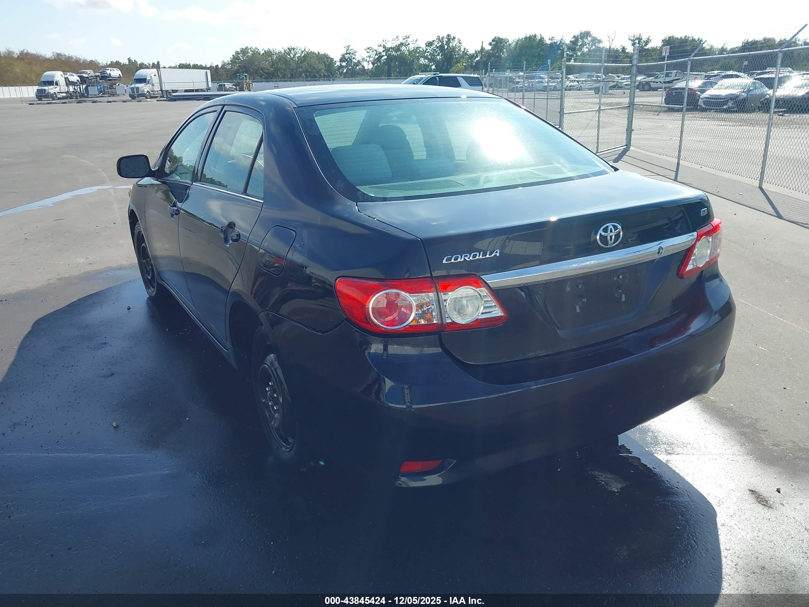 TOYOTA COROLLA image 3