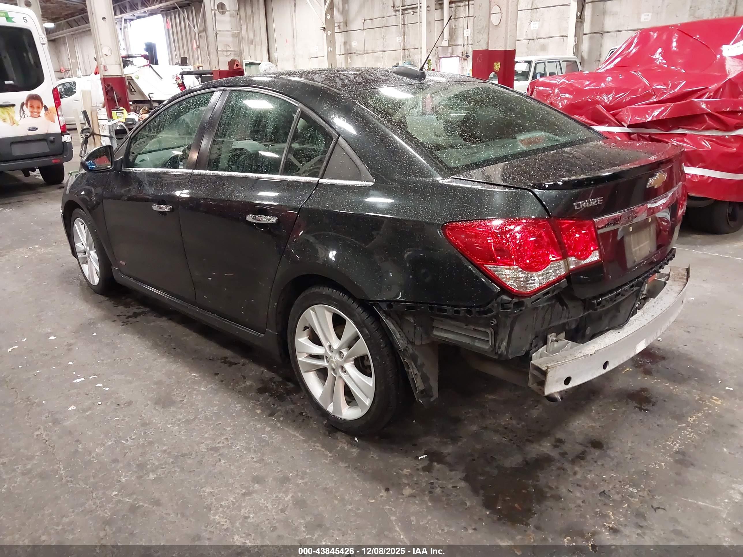 CHEVROLET CRUZE image 3