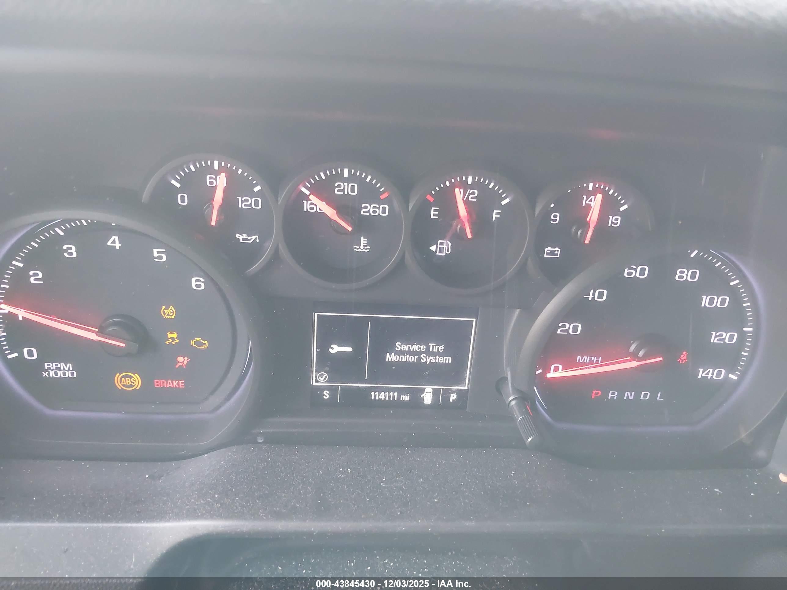 CHEVROLET SILVERADO image 7