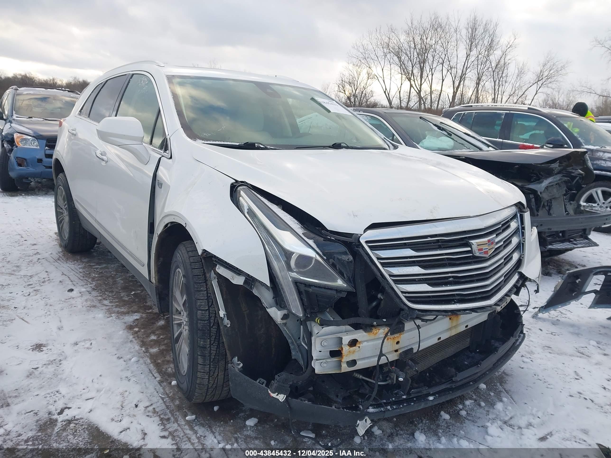 CADILLAC XT5 image 6