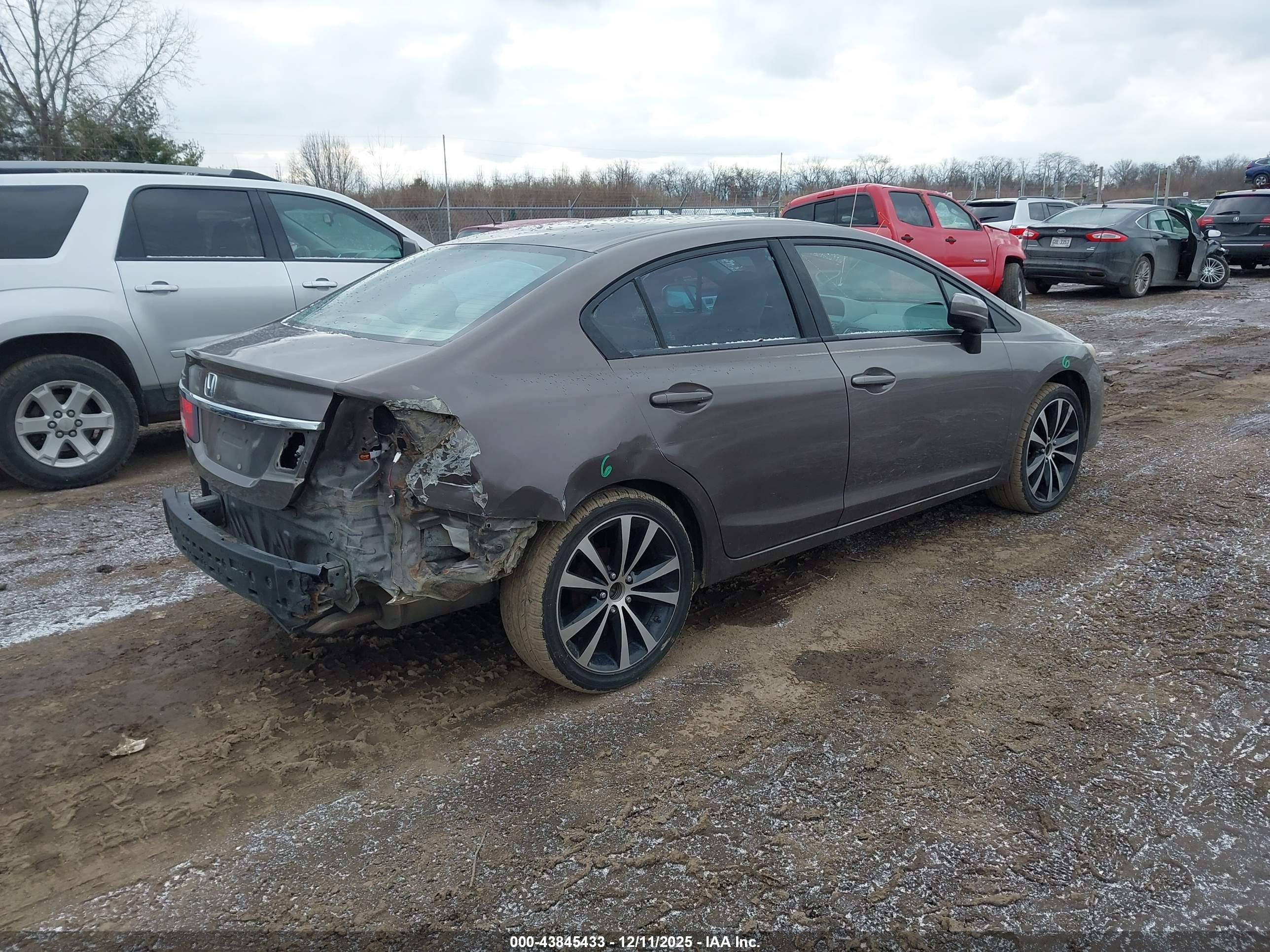 HONDA CIVIC image 4