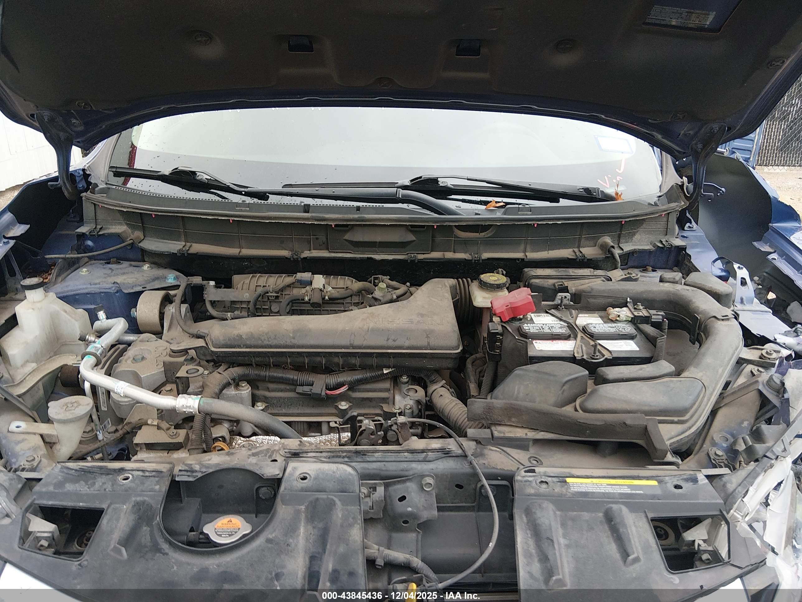 NISSAN ROGUE image 10
