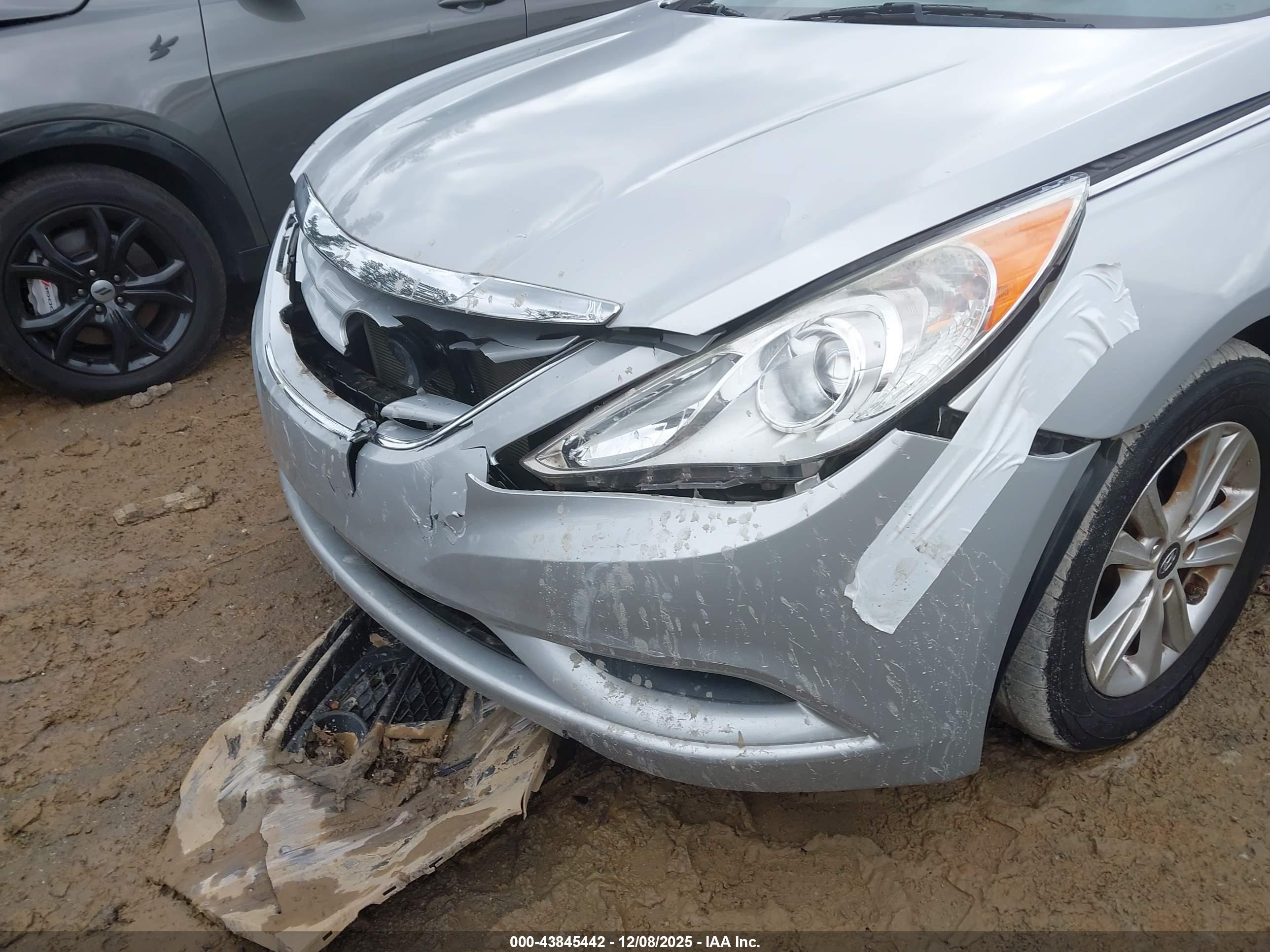 HYUNDAI SONATA image 6