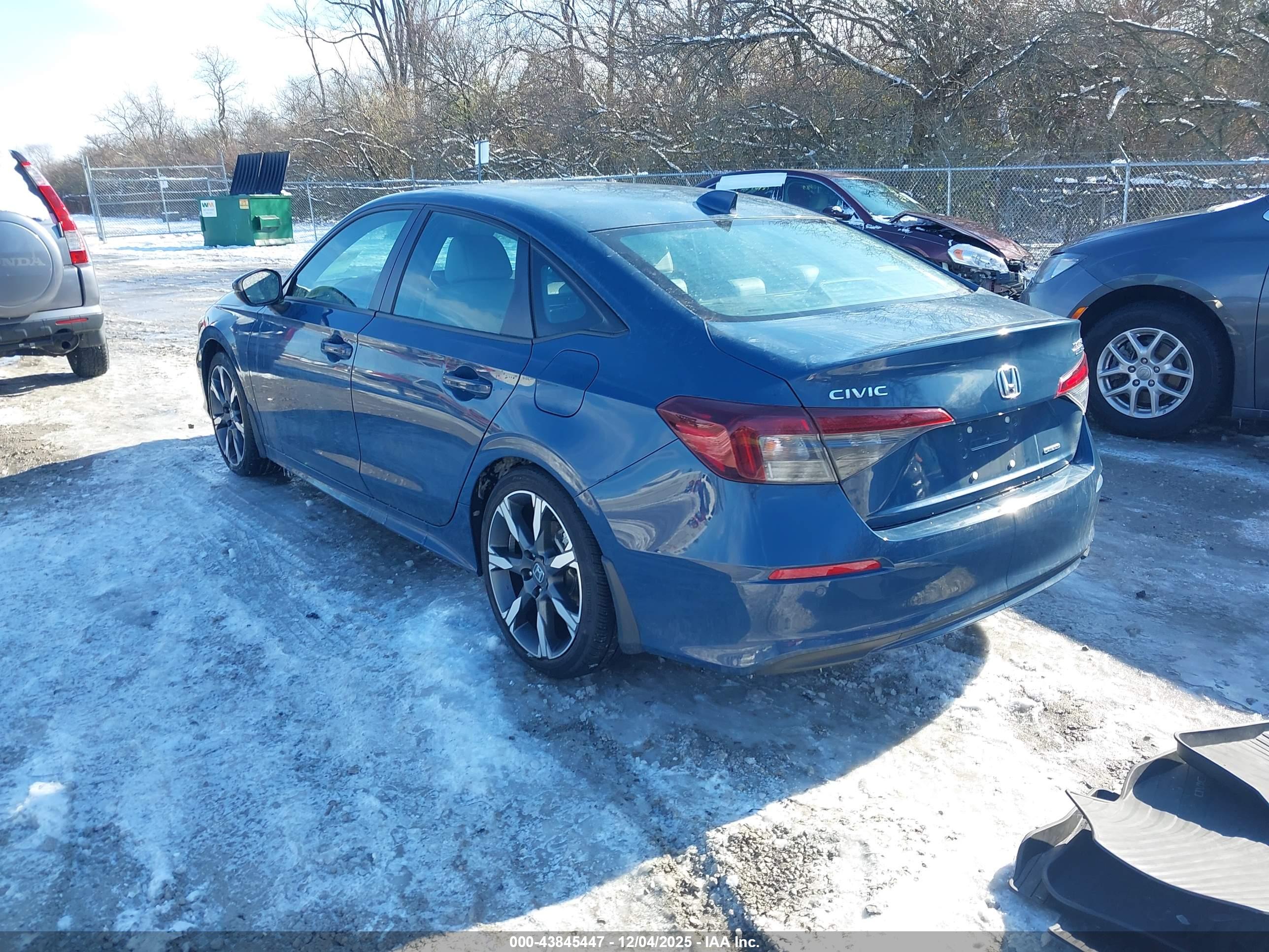 HONDA CIVIC image 3
