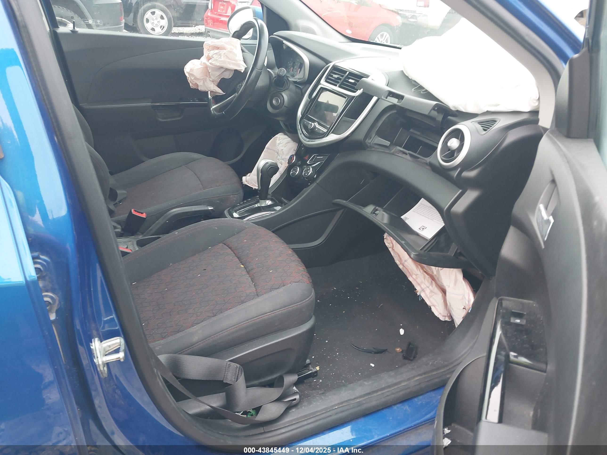 CHEVROLET SONIC image 5