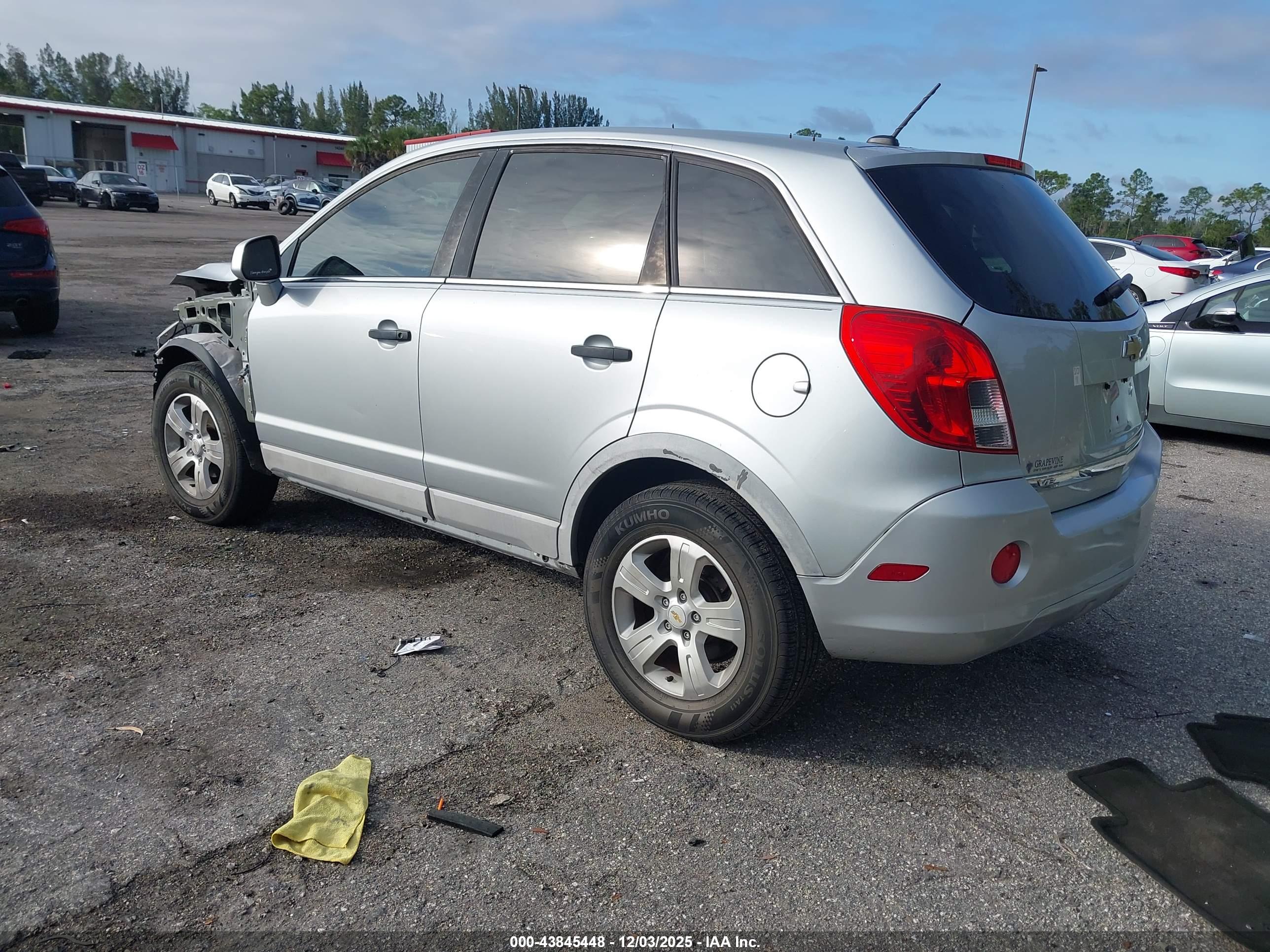 CHEVROLET CAPTIVA image 3