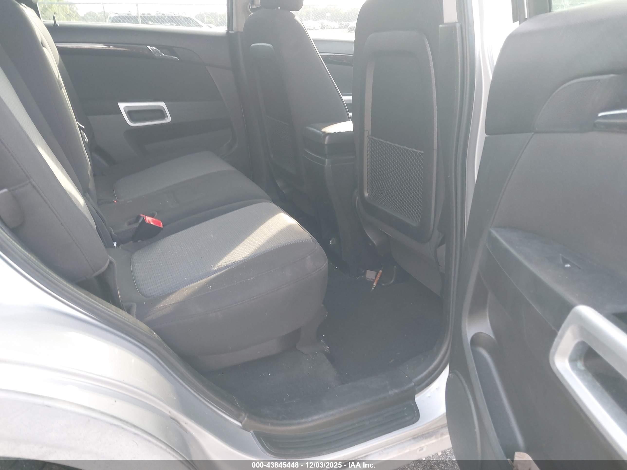 CHEVROLET CAPTIVA image 8