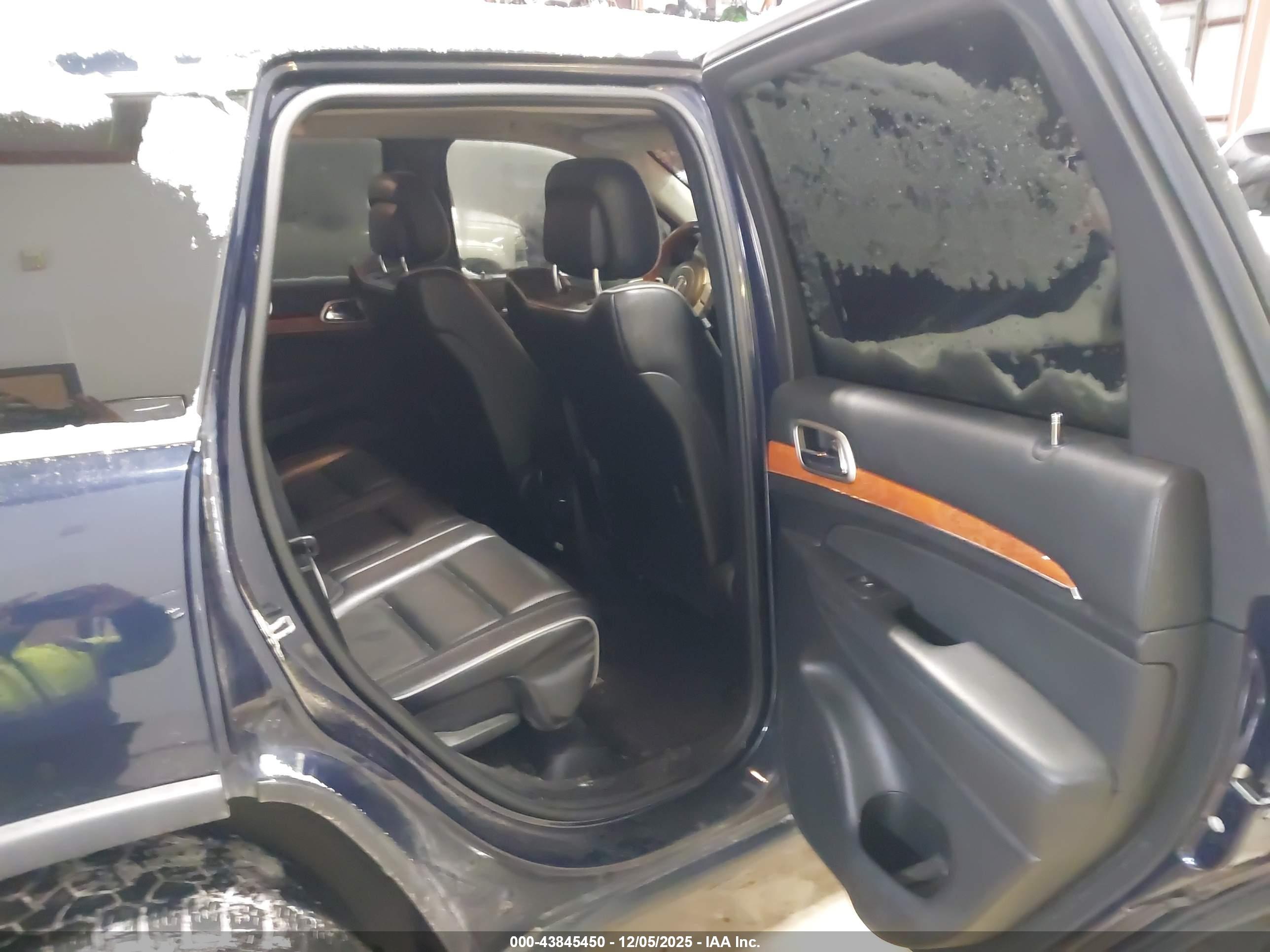 JEEP GRAND image 8