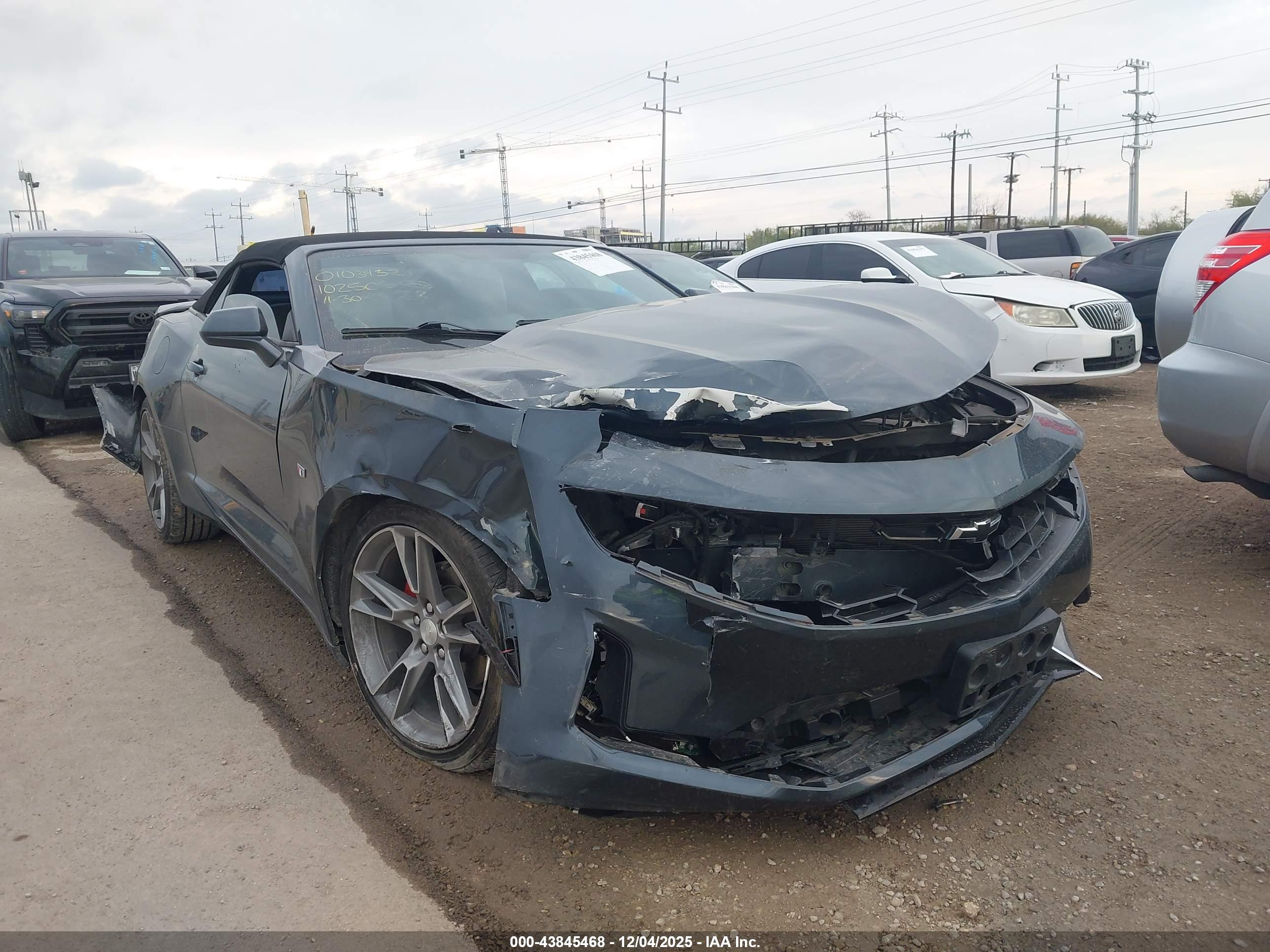 CHEVROLET CAMARO image 6