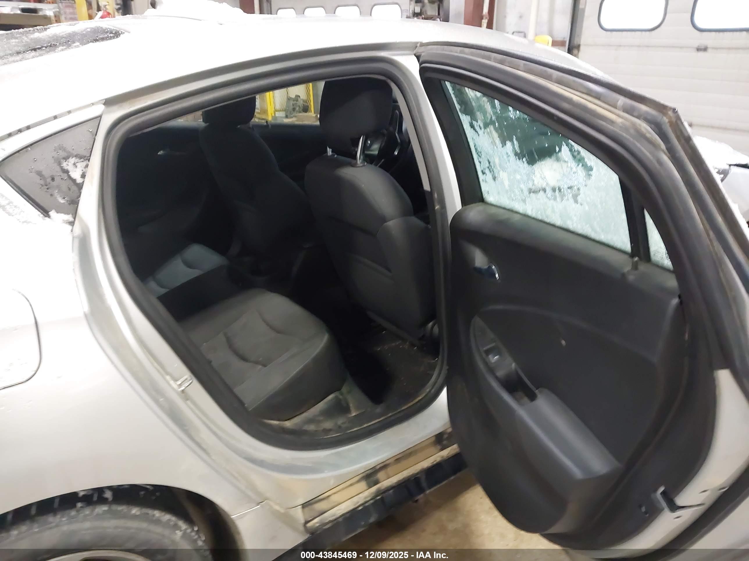CHEVROLET VOLT image 8