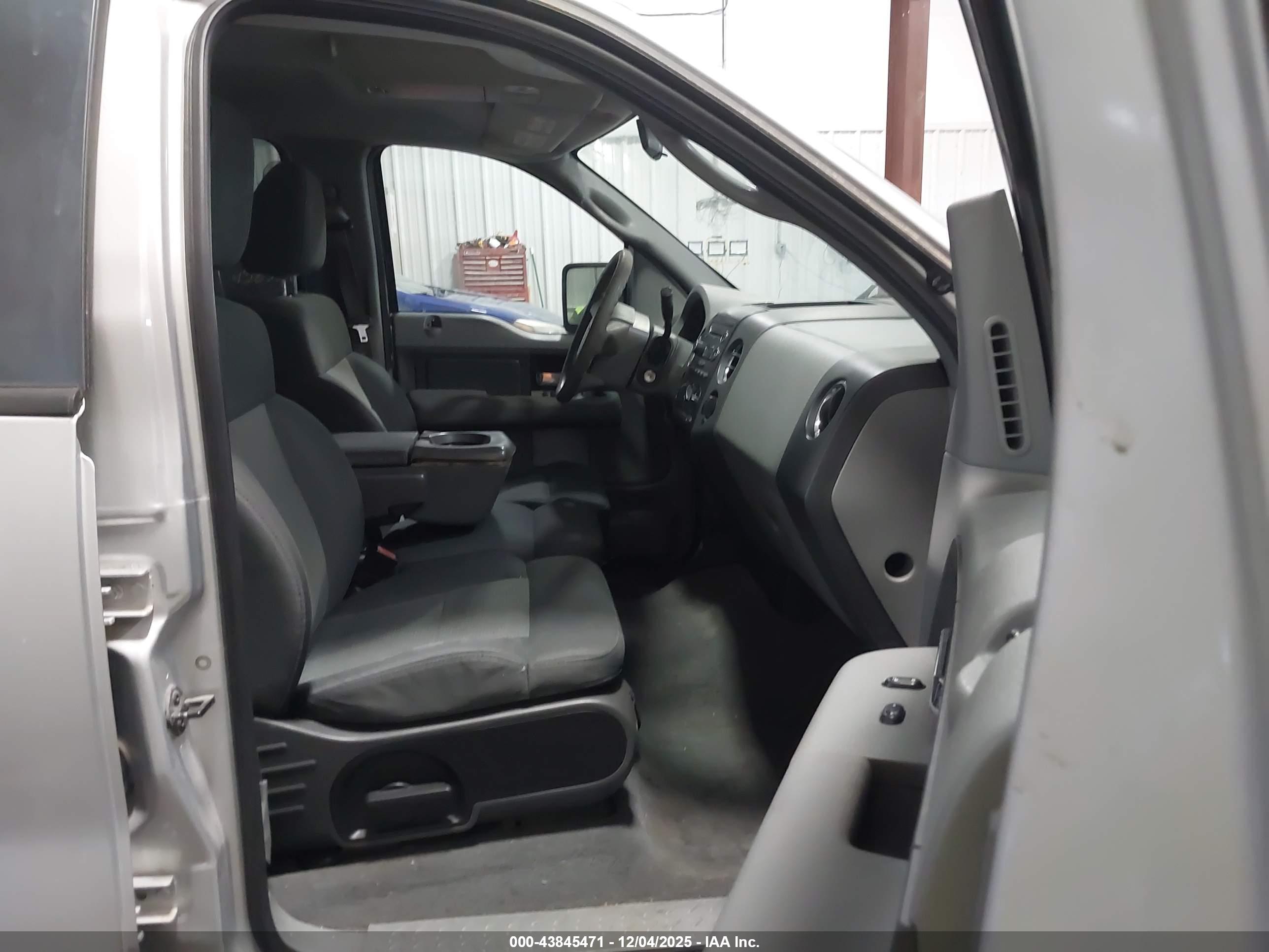 FORD F-150 image 5