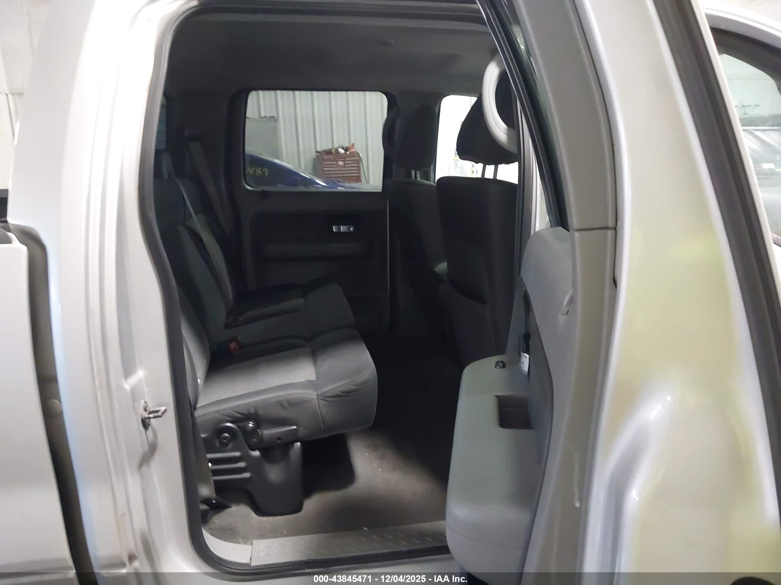 FORD F-150 image 8