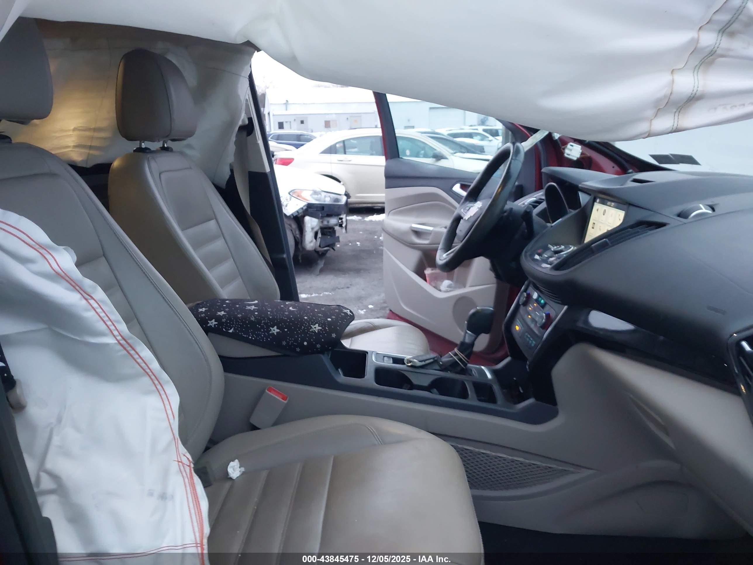 FORD ESCAPE image 5