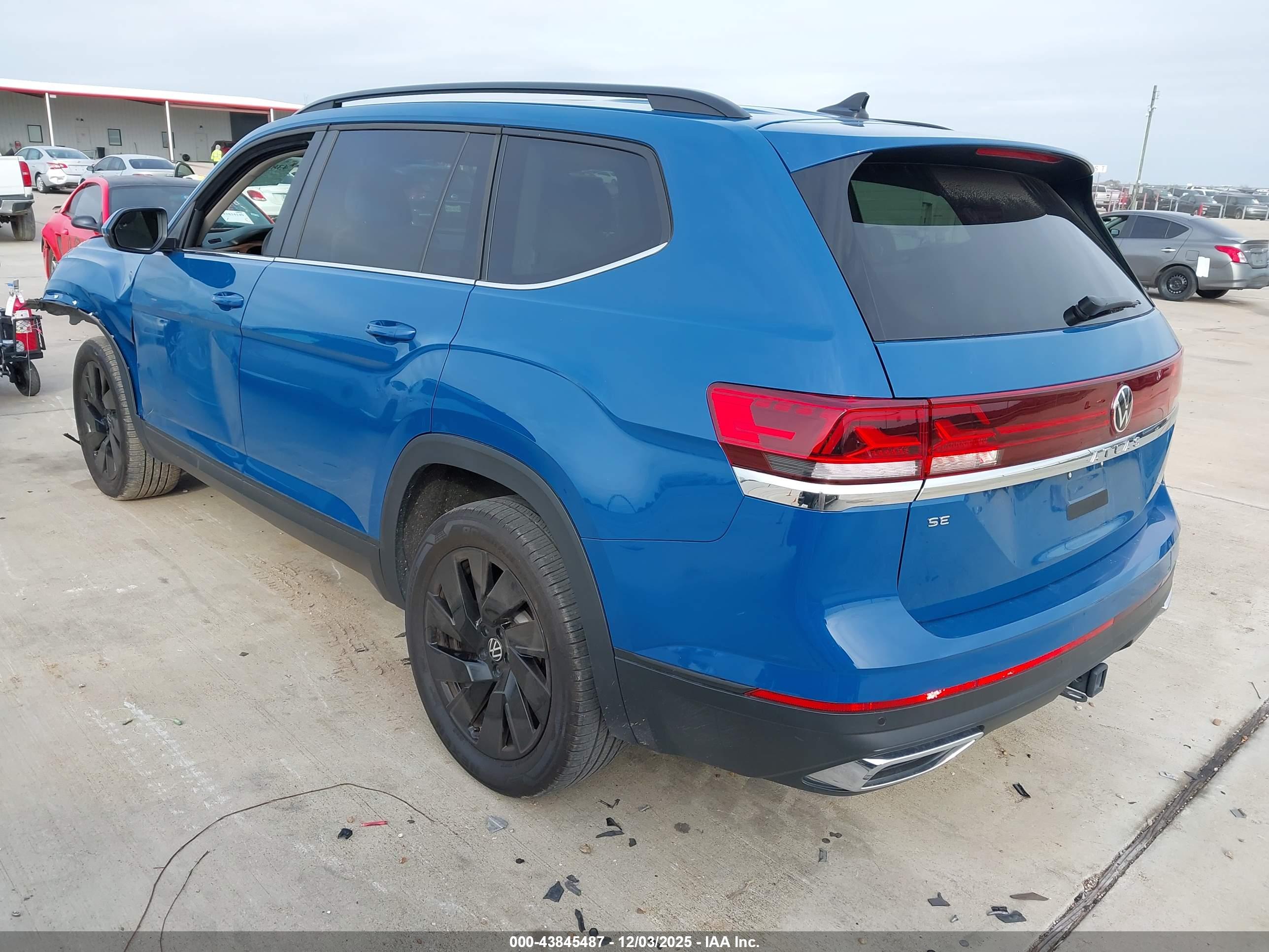 VOLKSWAGEN ATLAS image 3