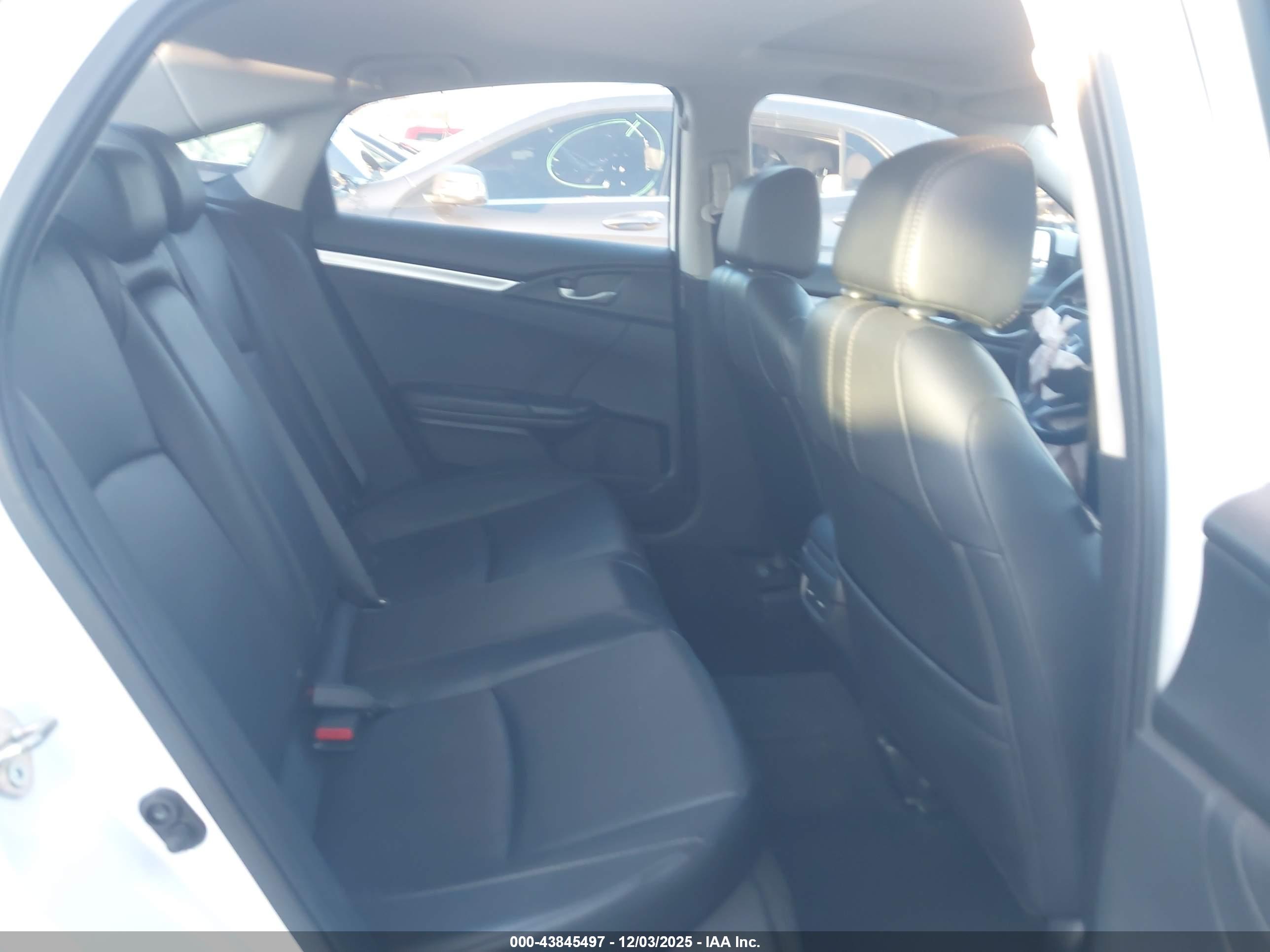 HONDA CIVIC image 8