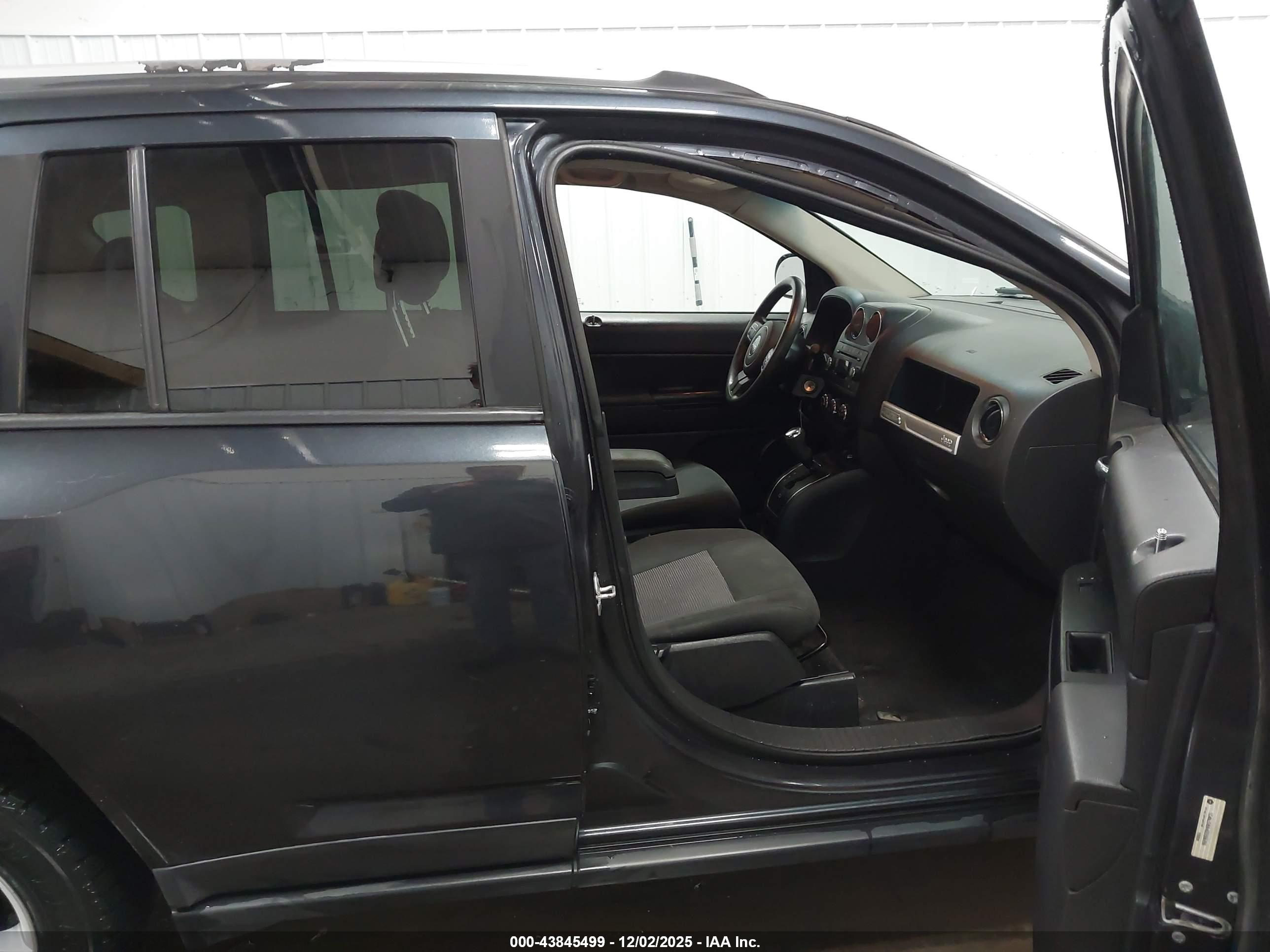 JEEP COMPASS image 5
