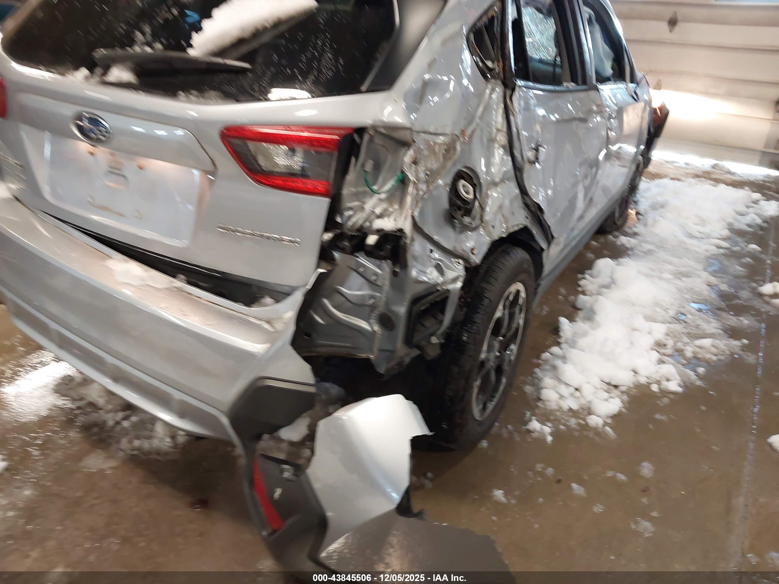 SUBARU CROSSTREK image 6