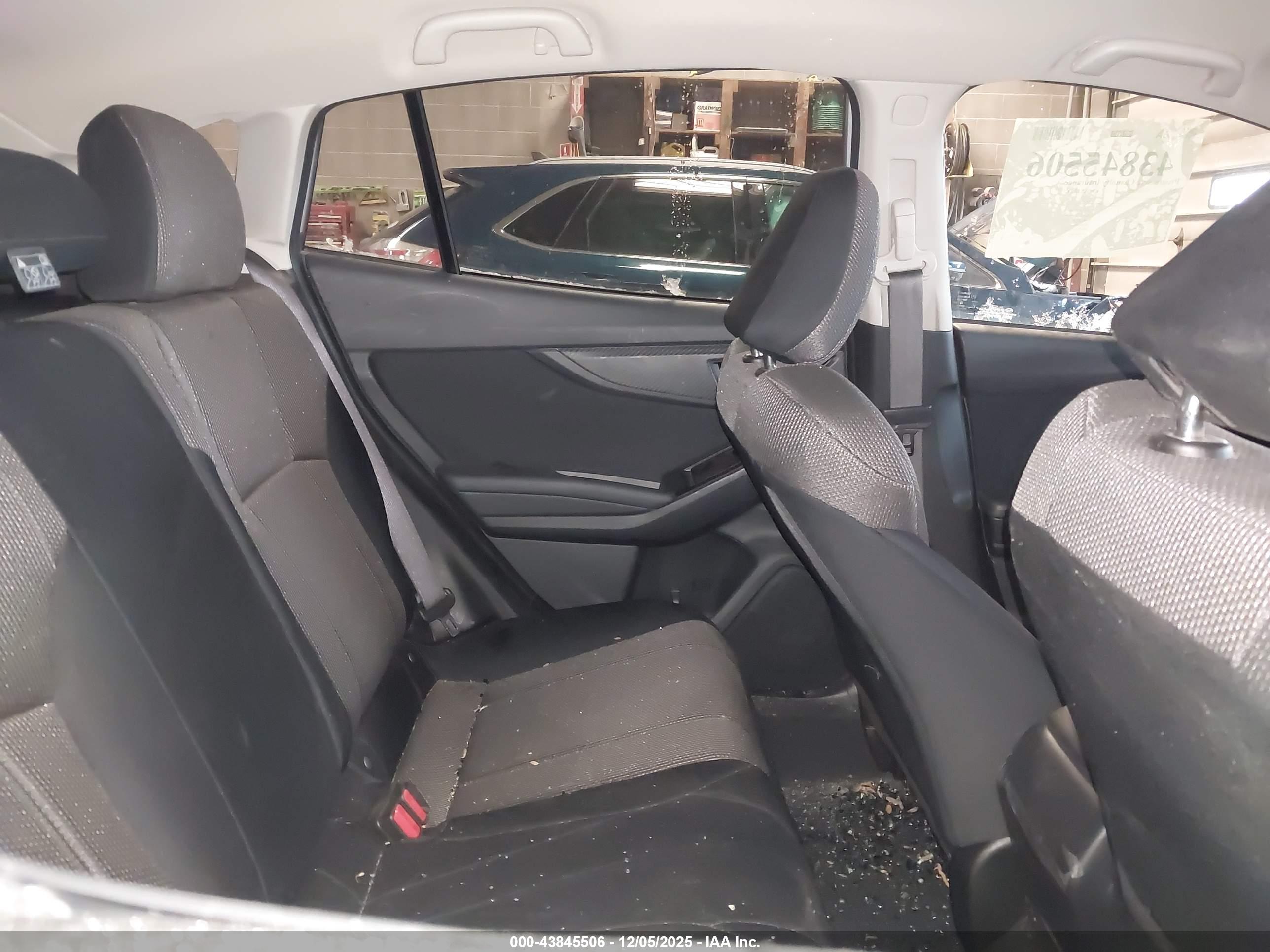 SUBARU CROSSTREK image 8