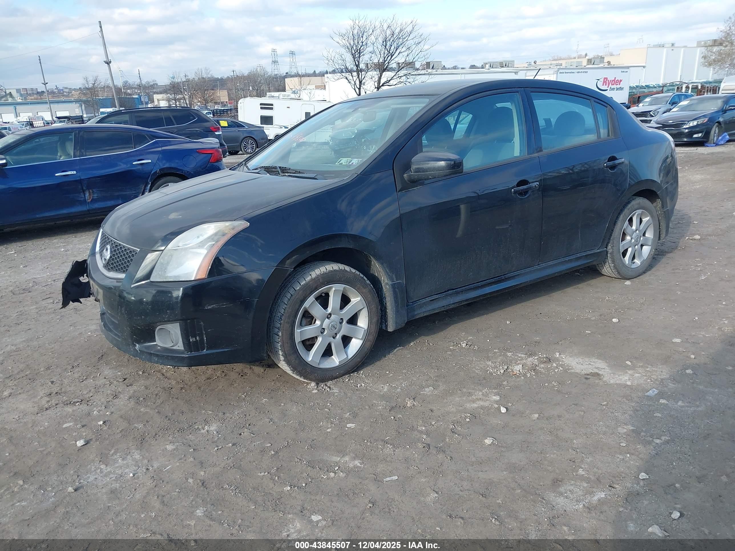 NISSAN SENTRA image 2