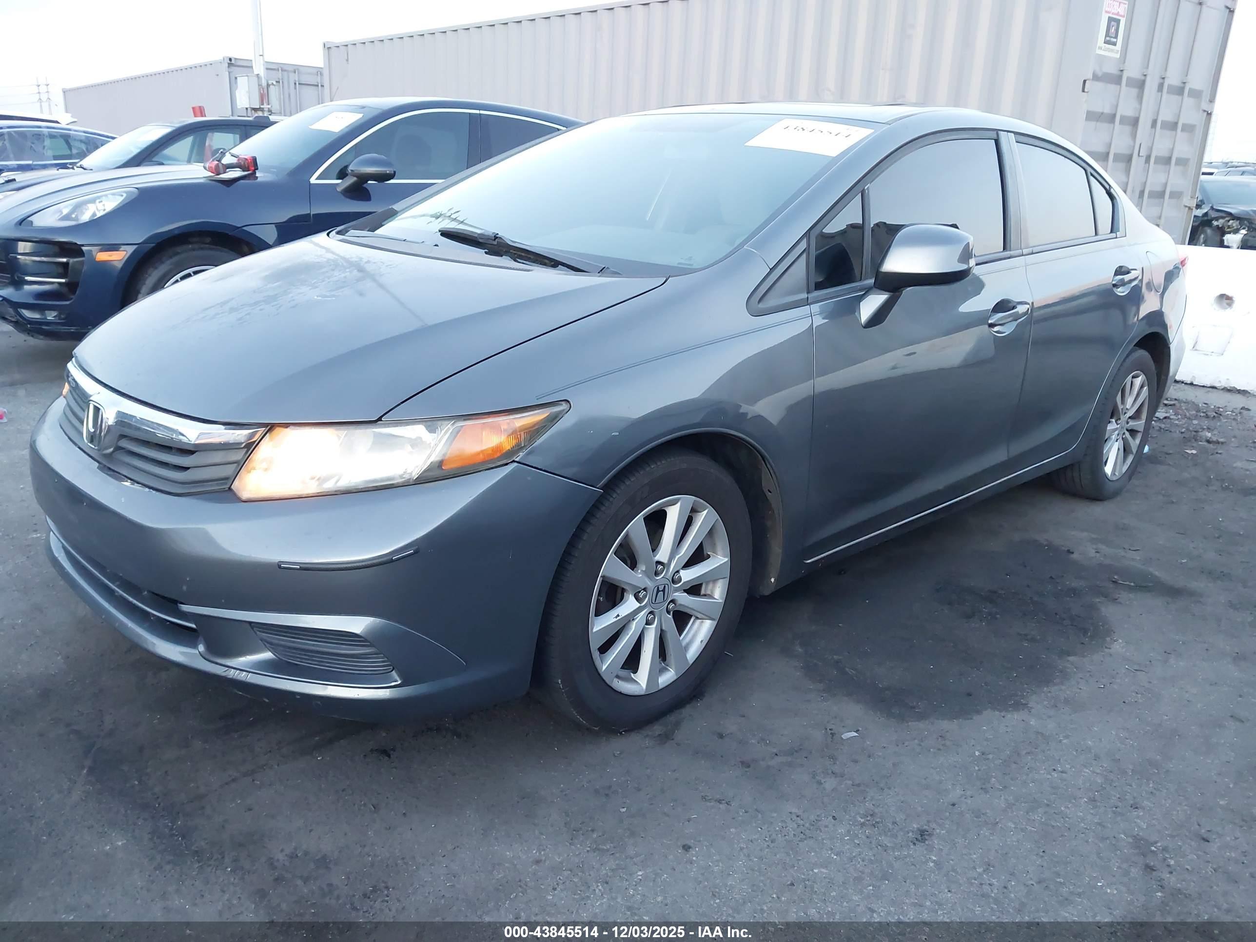 HONDA CIVIC image 2