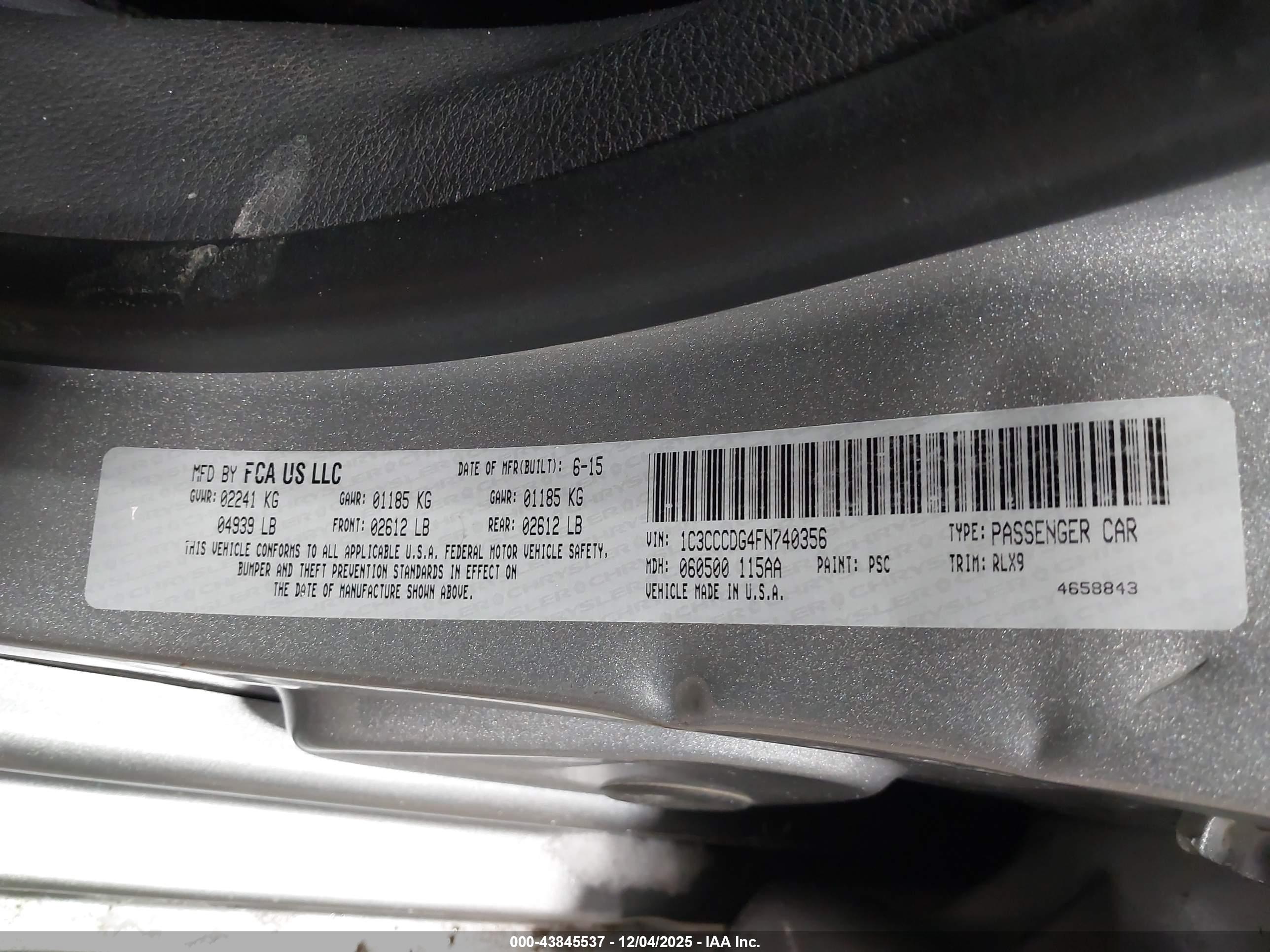 CHRYSLER 200 image 9