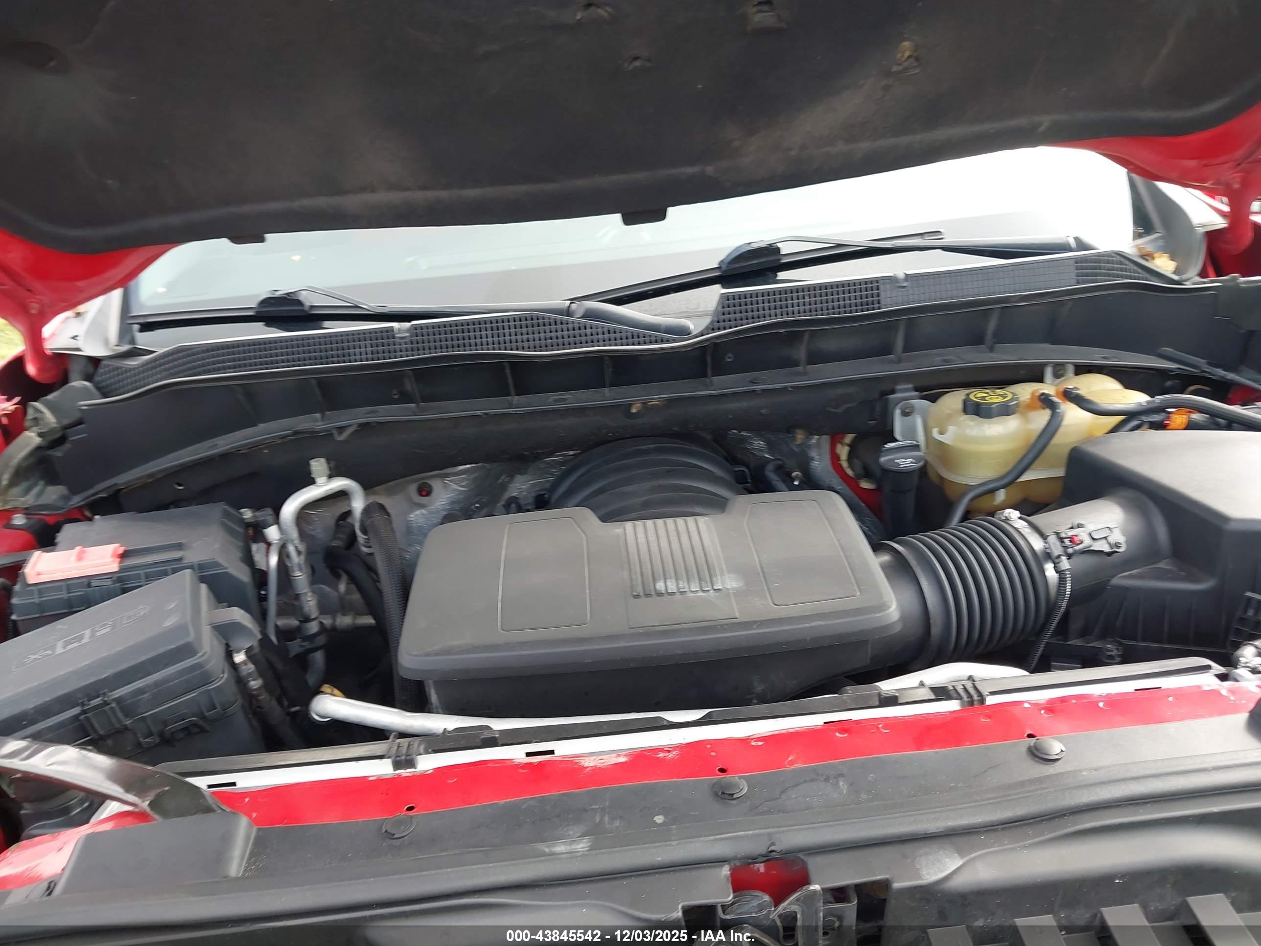 CHEVROLET SILVERADO image 10