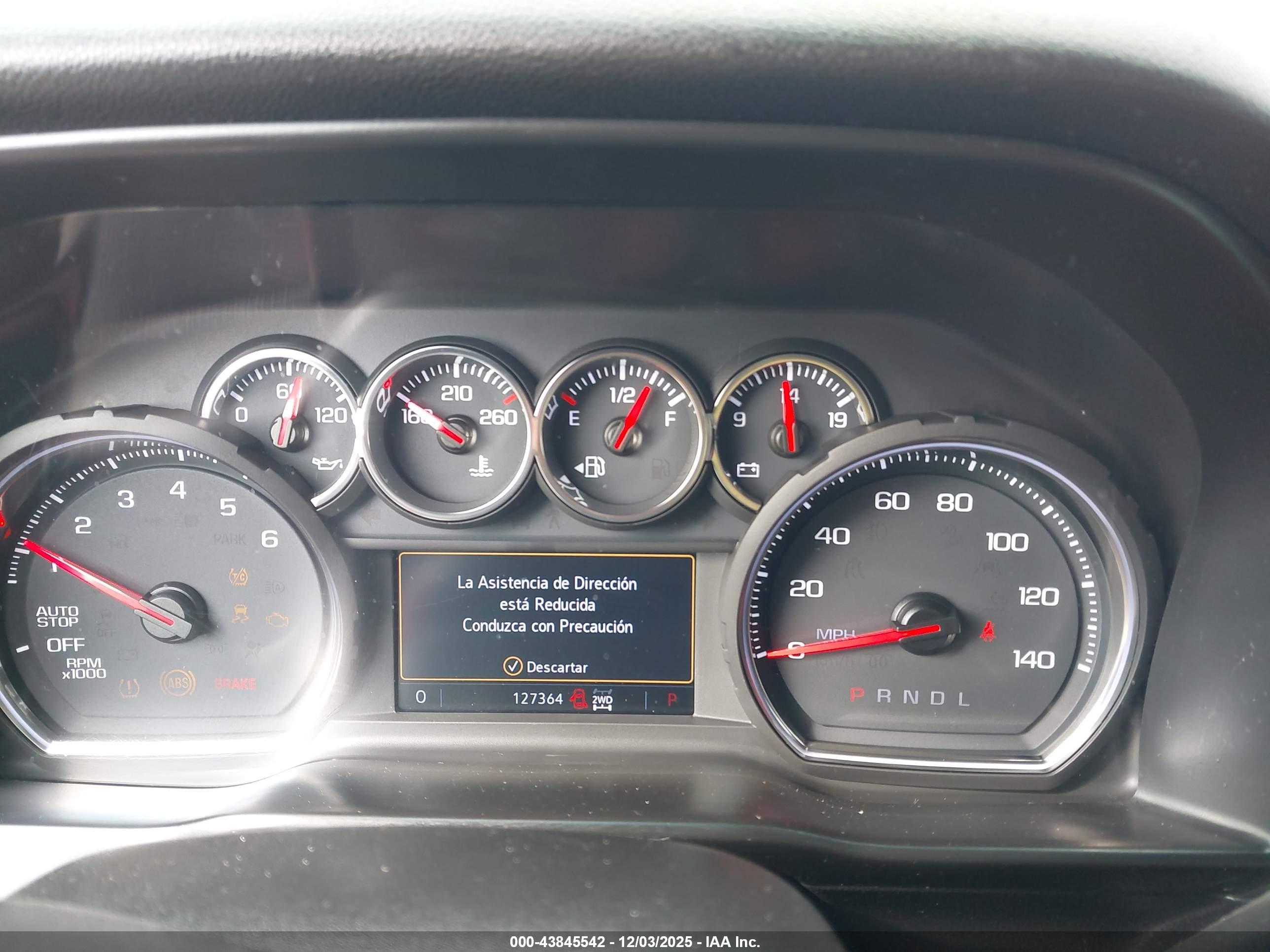 CHEVROLET SILVERADO image 7