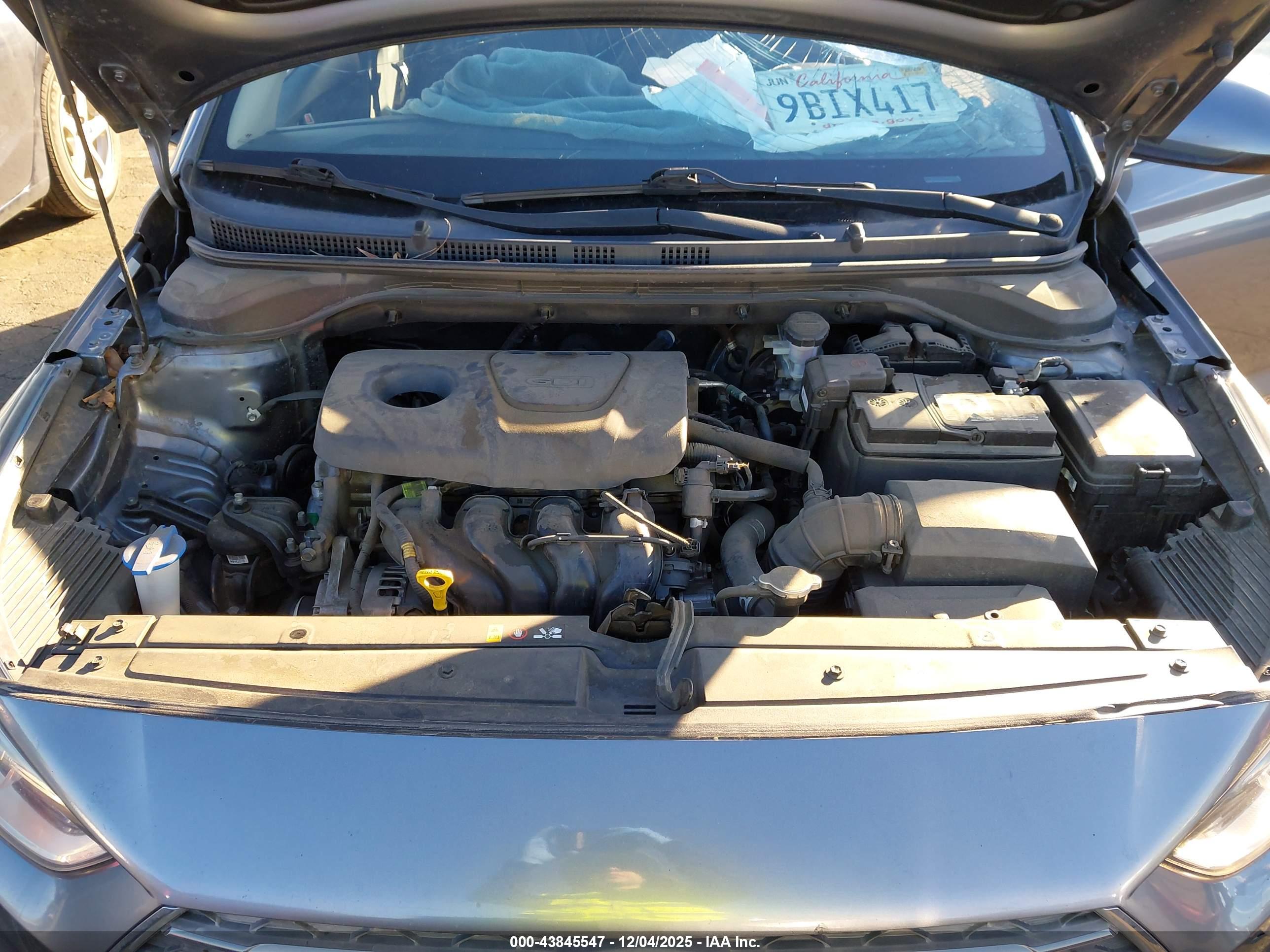 HYUNDAI ACCENT image 10