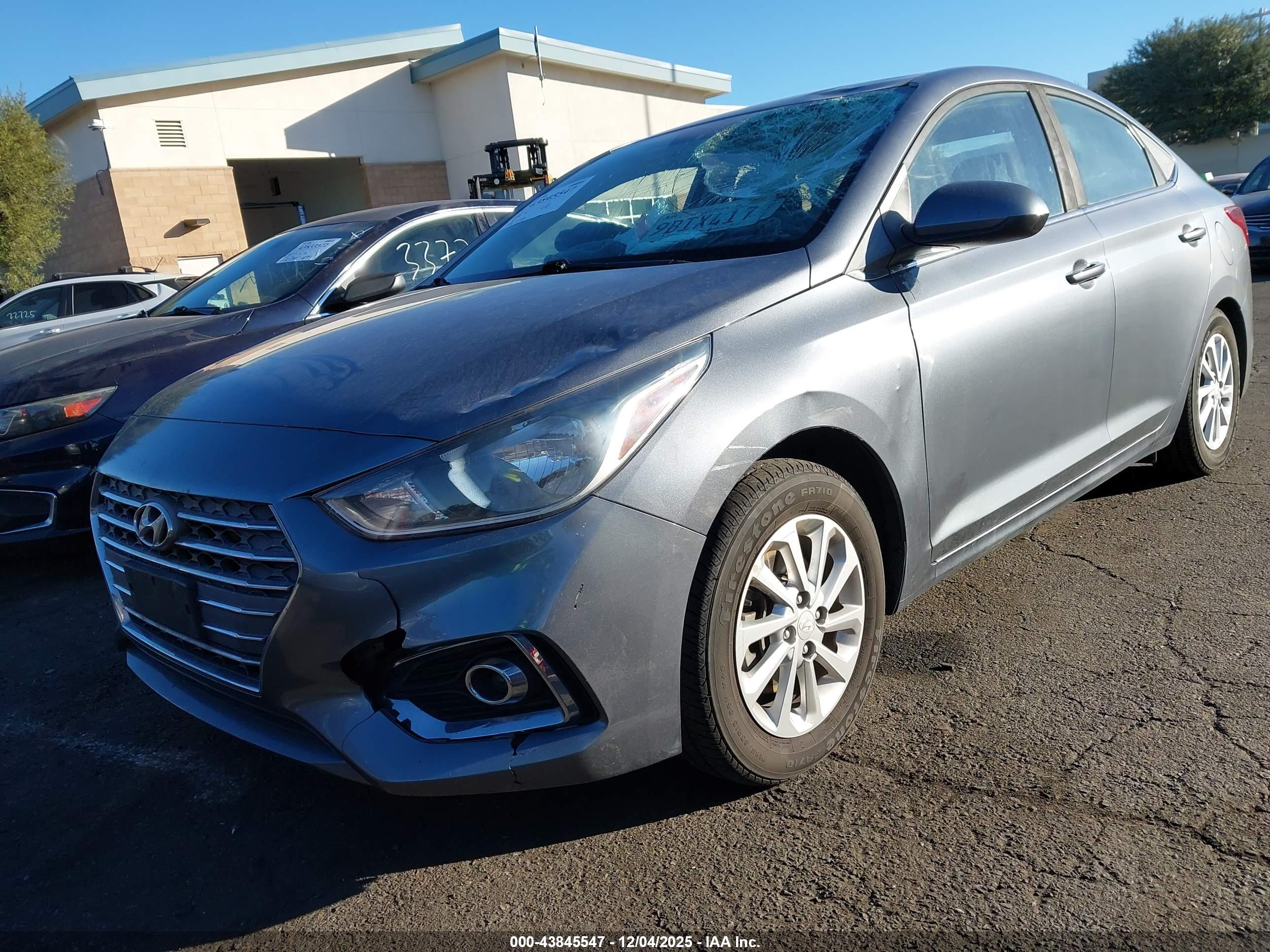 HYUNDAI ACCENT image 2
